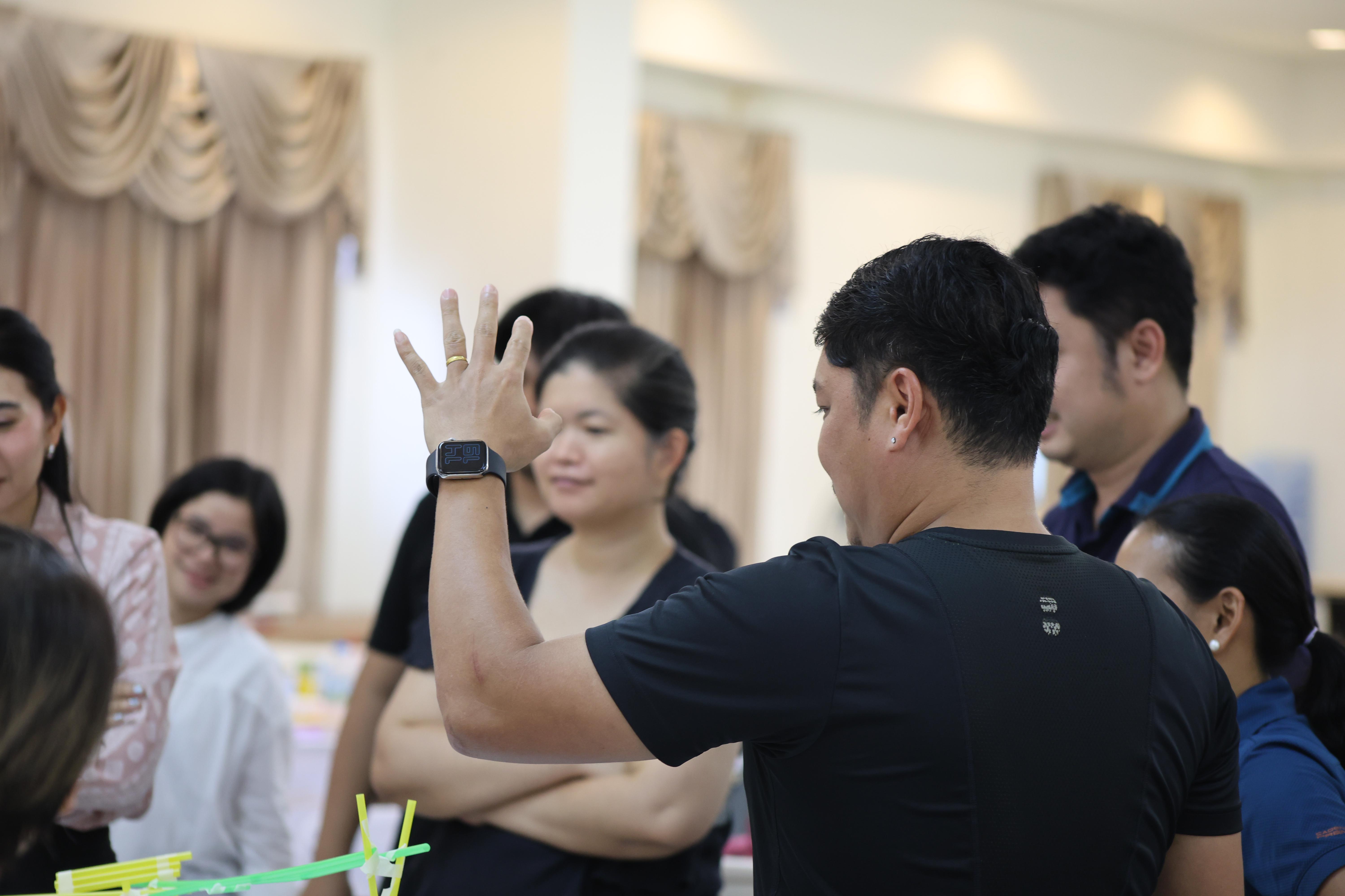 442. วันนี้เป็นการอบรมในโมดูลที่ 10 เรื่อง “ทักษะการโค้ชเพื่อการพัฒนา Soft Skills” .