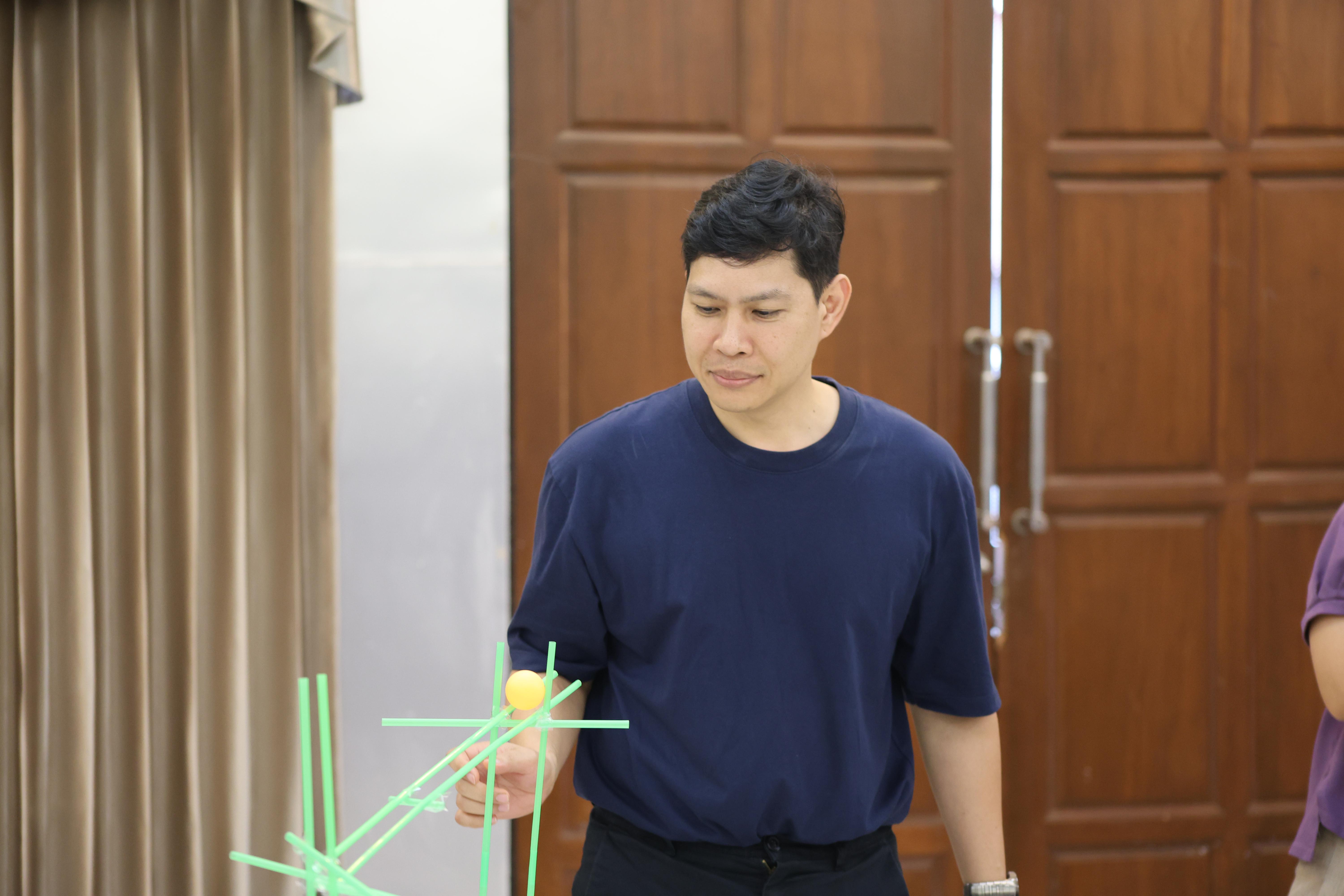 455. วันนี้เป็นการอบรมในโมดูลที่ 10 เรื่อง “ทักษะการโค้ชเพื่อการพัฒนา Soft Skills” .