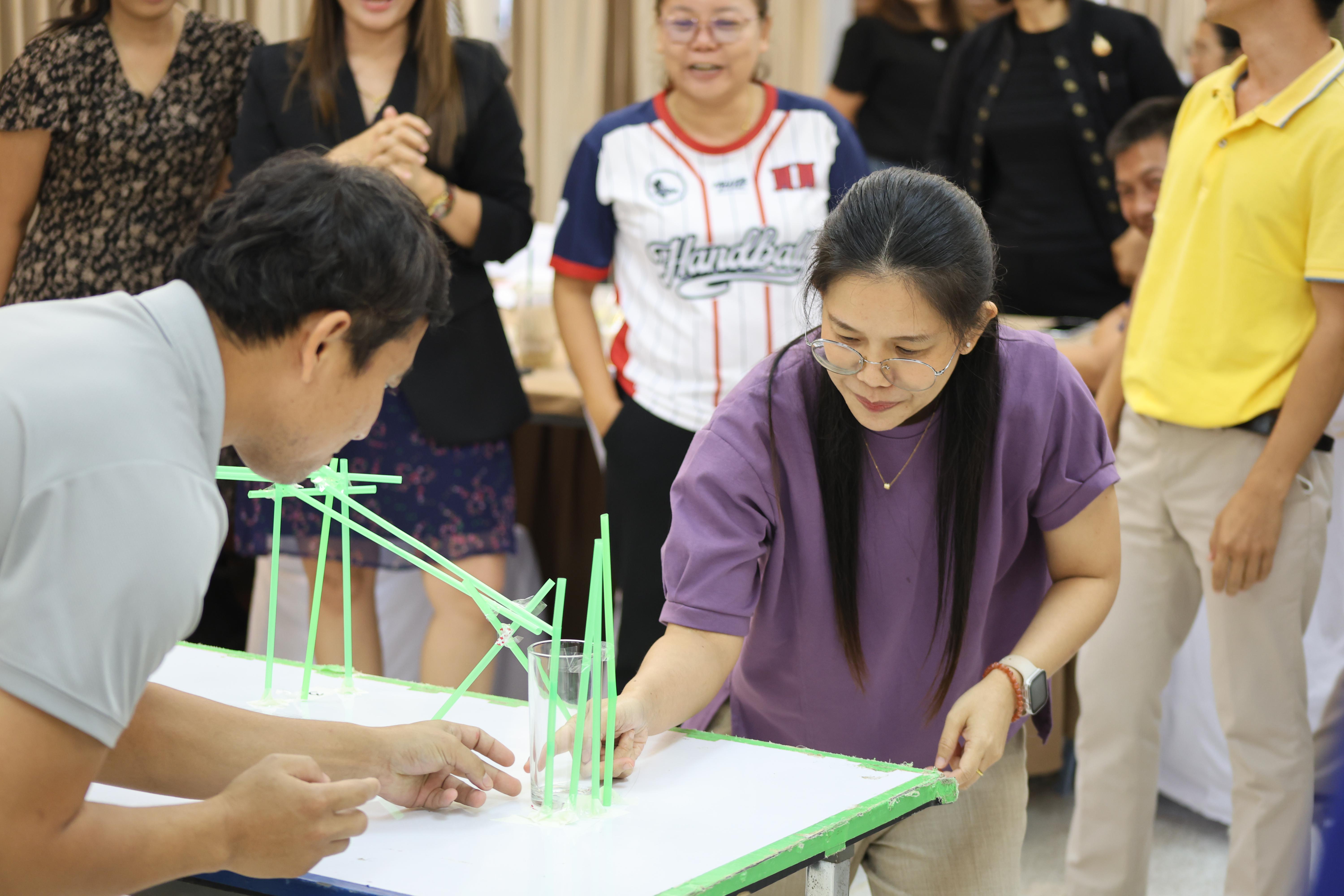 456. วันนี้เป็นการอบรมในโมดูลที่ 10 เรื่อง “ทักษะการโค้ชเพื่อการพัฒนา Soft Skills” .