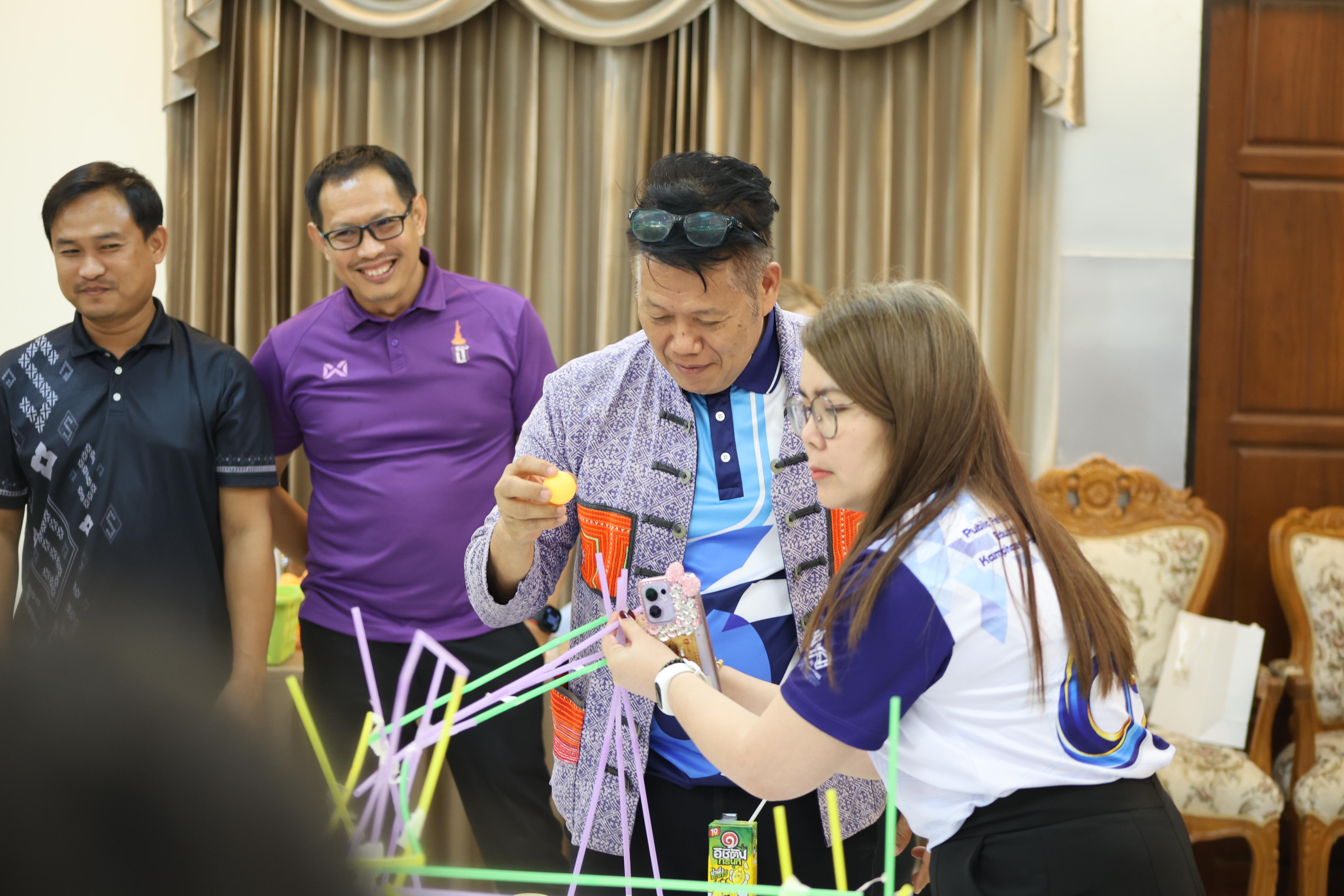 465. วันนี้เป็นการอบรมในโมดูลที่ 10 เรื่อง “ทักษะการโค้ชเพื่อการพัฒนา Soft Skills” .