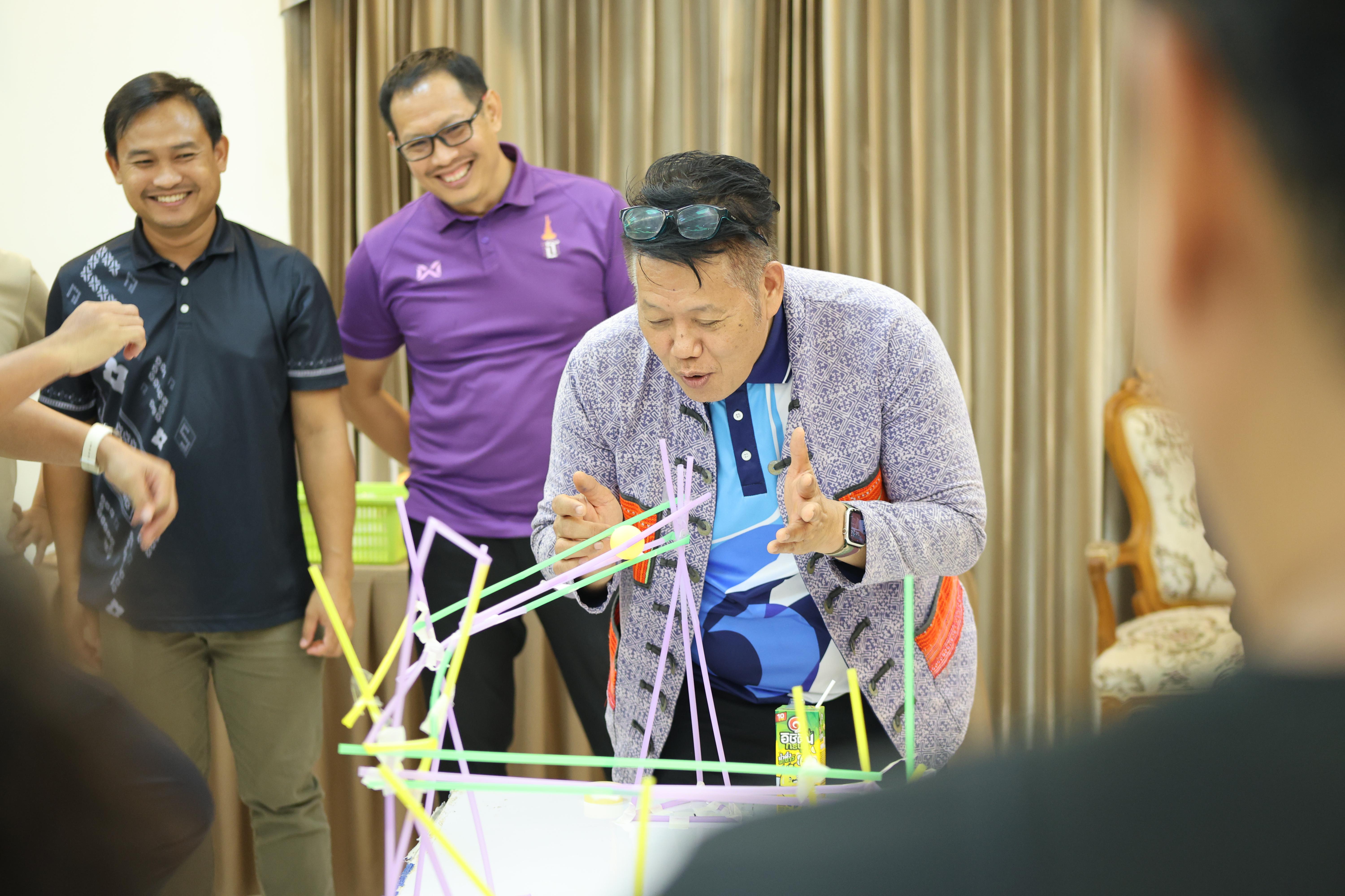 468. วันนี้เป็นการอบรมในโมดูลที่ 10 เรื่อง “ทักษะการโค้ชเพื่อการพัฒนา Soft Skills” .