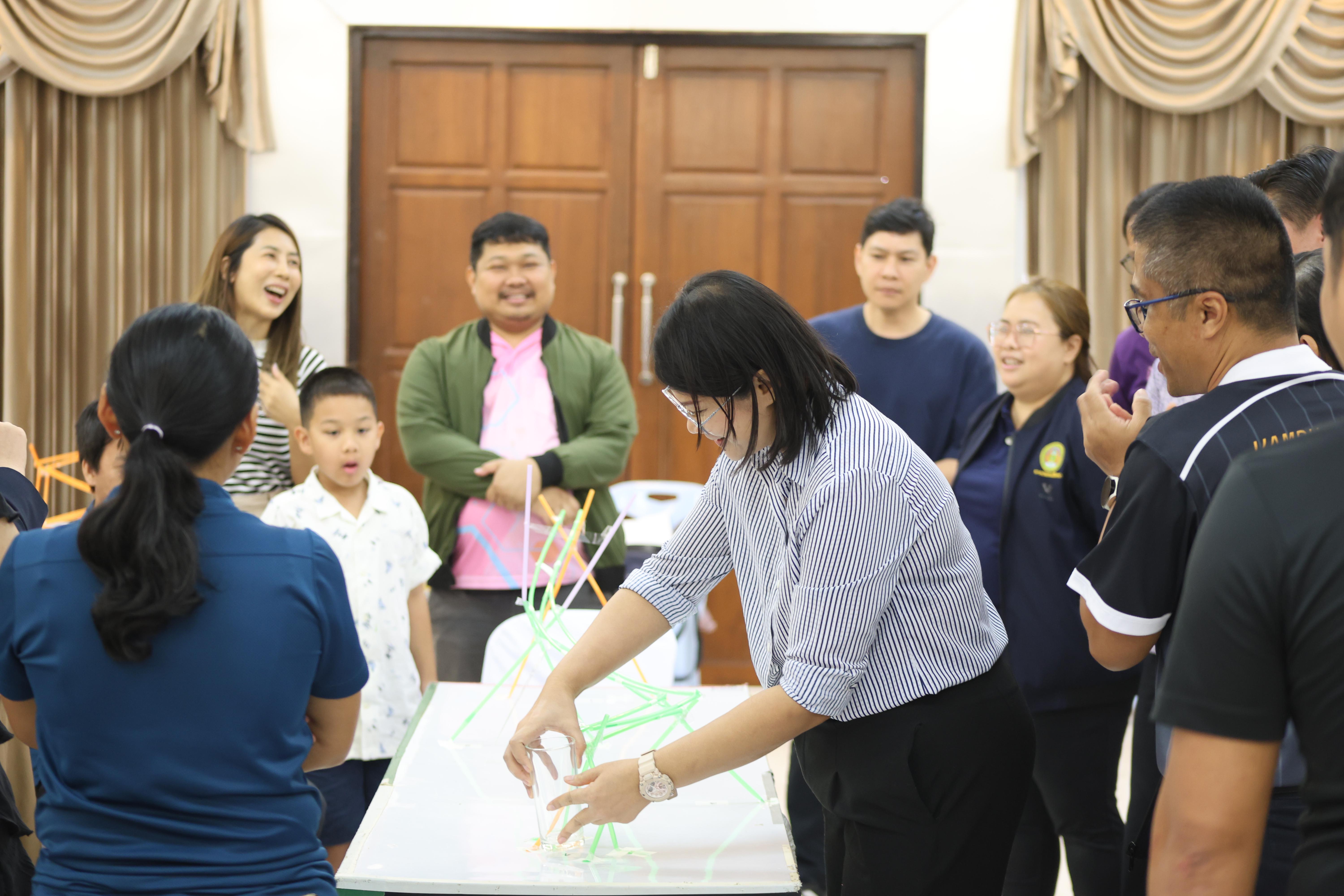 470. วันนี้เป็นการอบรมในโมดูลที่ 10 เรื่อง “ทักษะการโค้ชเพื่อการพัฒนา Soft Skills” .
