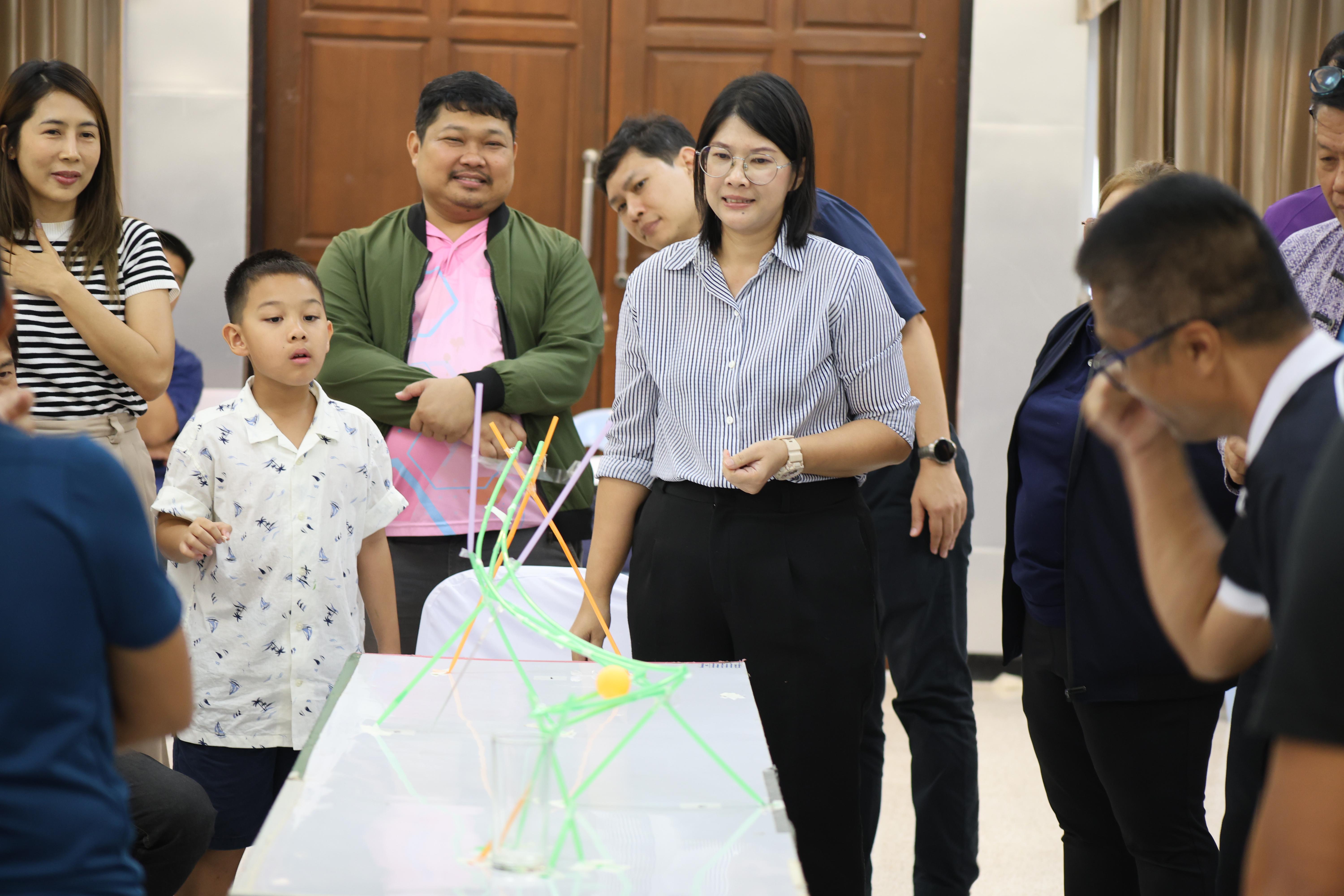 474. วันนี้เป็นการอบรมในโมดูลที่ 10 เรื่อง “ทักษะการโค้ชเพื่อการพัฒนา Soft Skills” .