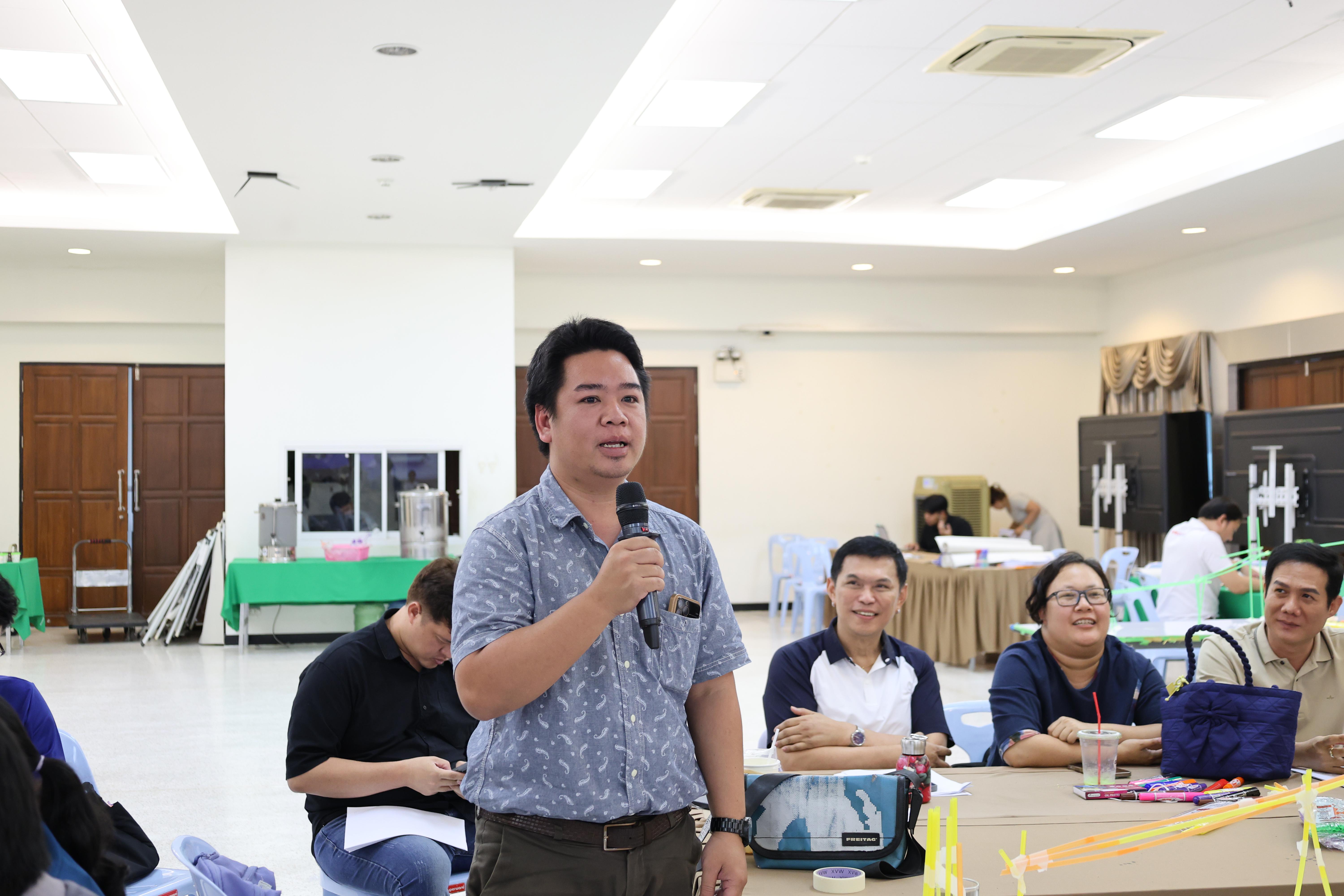 492. วันนี้เป็นการอบรมในโมดูลที่ 10 เรื่อง “ทักษะการโค้ชเพื่อการพัฒนา Soft Skills” .