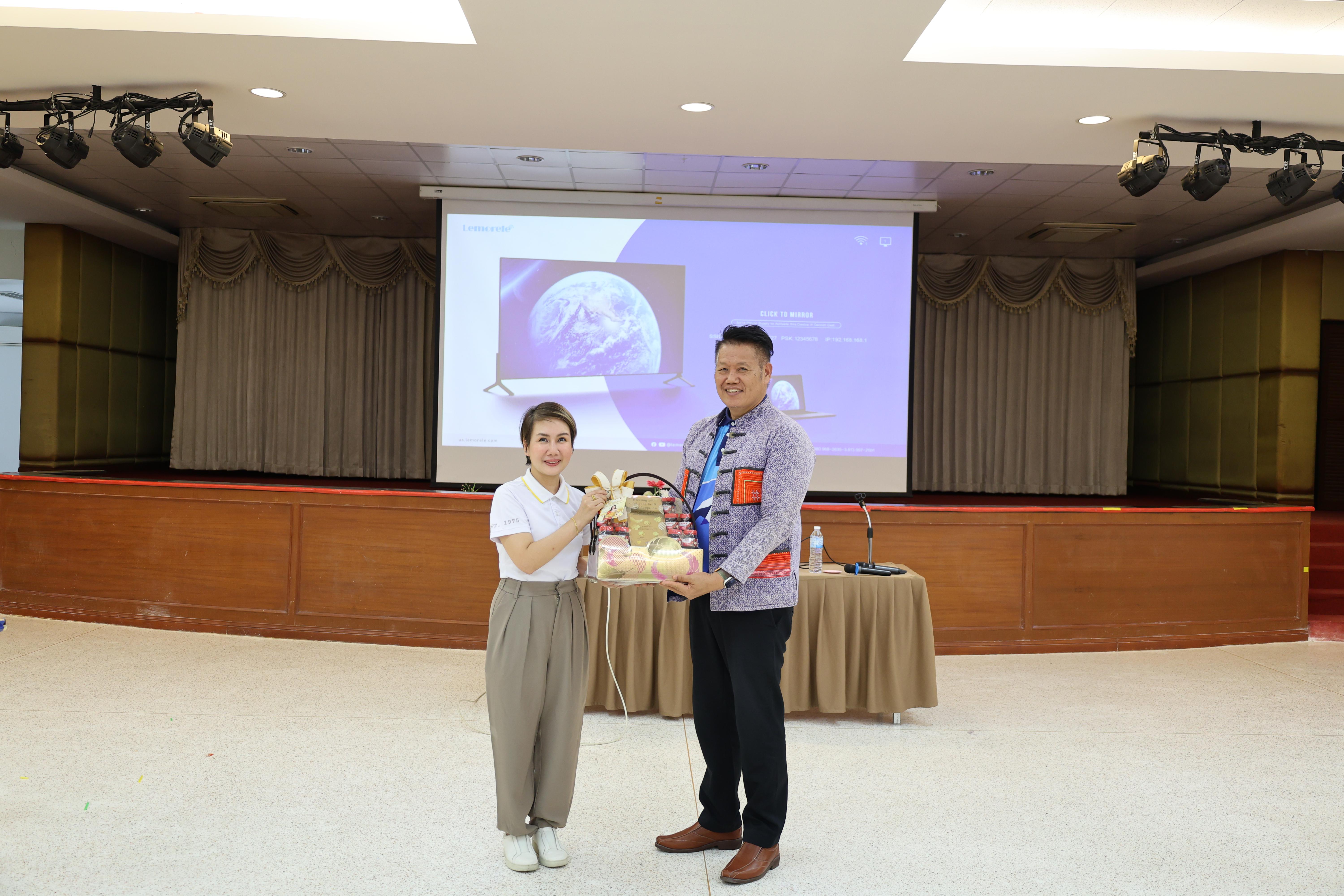 496. วันนี้เป็นการอบรมในโมดูลที่ 10 เรื่อง “ทักษะการโค้ชเพื่อการพัฒนา Soft Skills” .