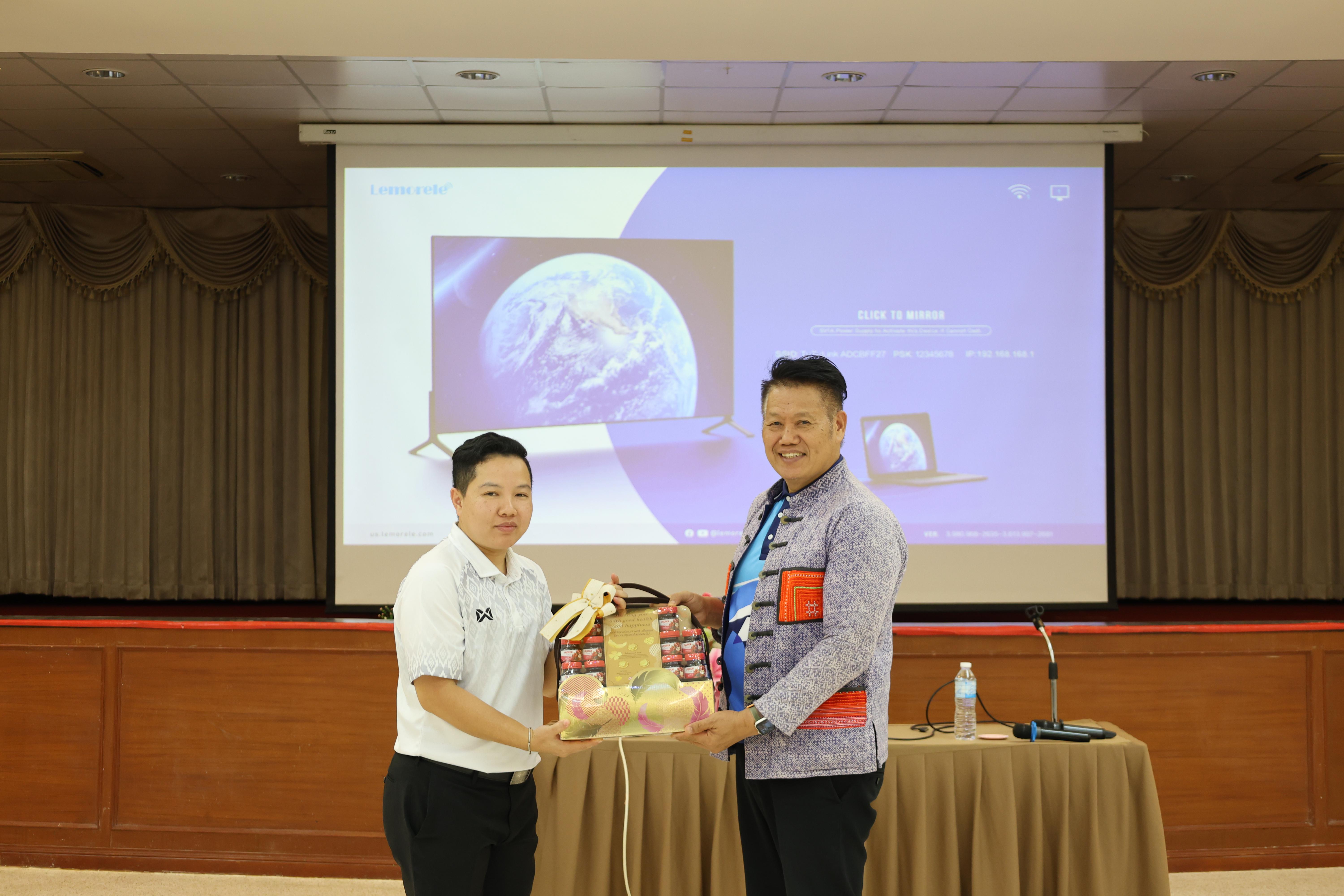 497. วันนี้เป็นการอบรมในโมดูลที่ 10 เรื่อง “ทักษะการโค้ชเพื่อการพัฒนา Soft Skills” .