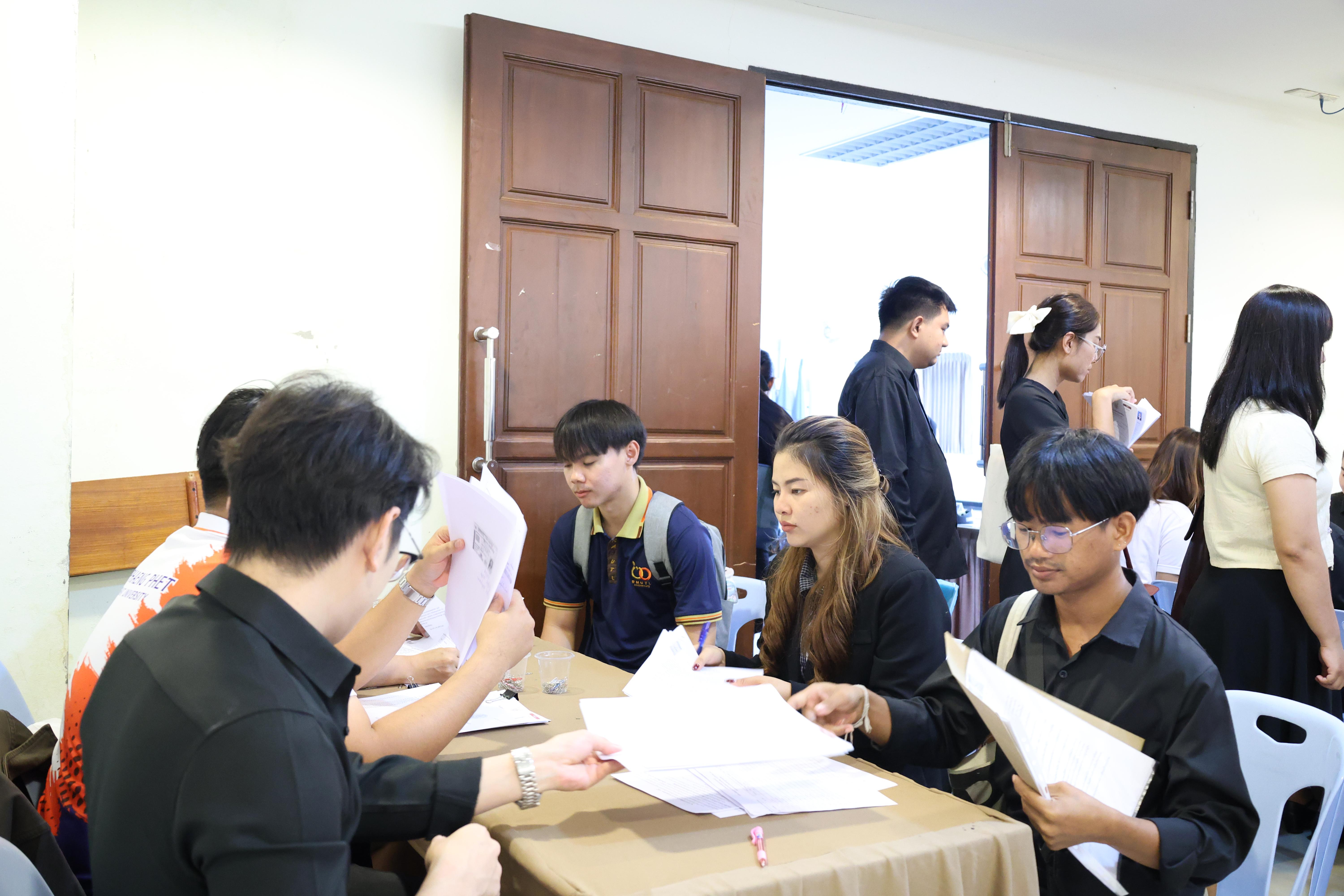 3. การปฐมนิเทศนักศึกษาใหม่ หลักสูตรประกาศนียบัตรบัณฑิตสาขาวิชาชีพครู ประจำปีการศึกษา2569