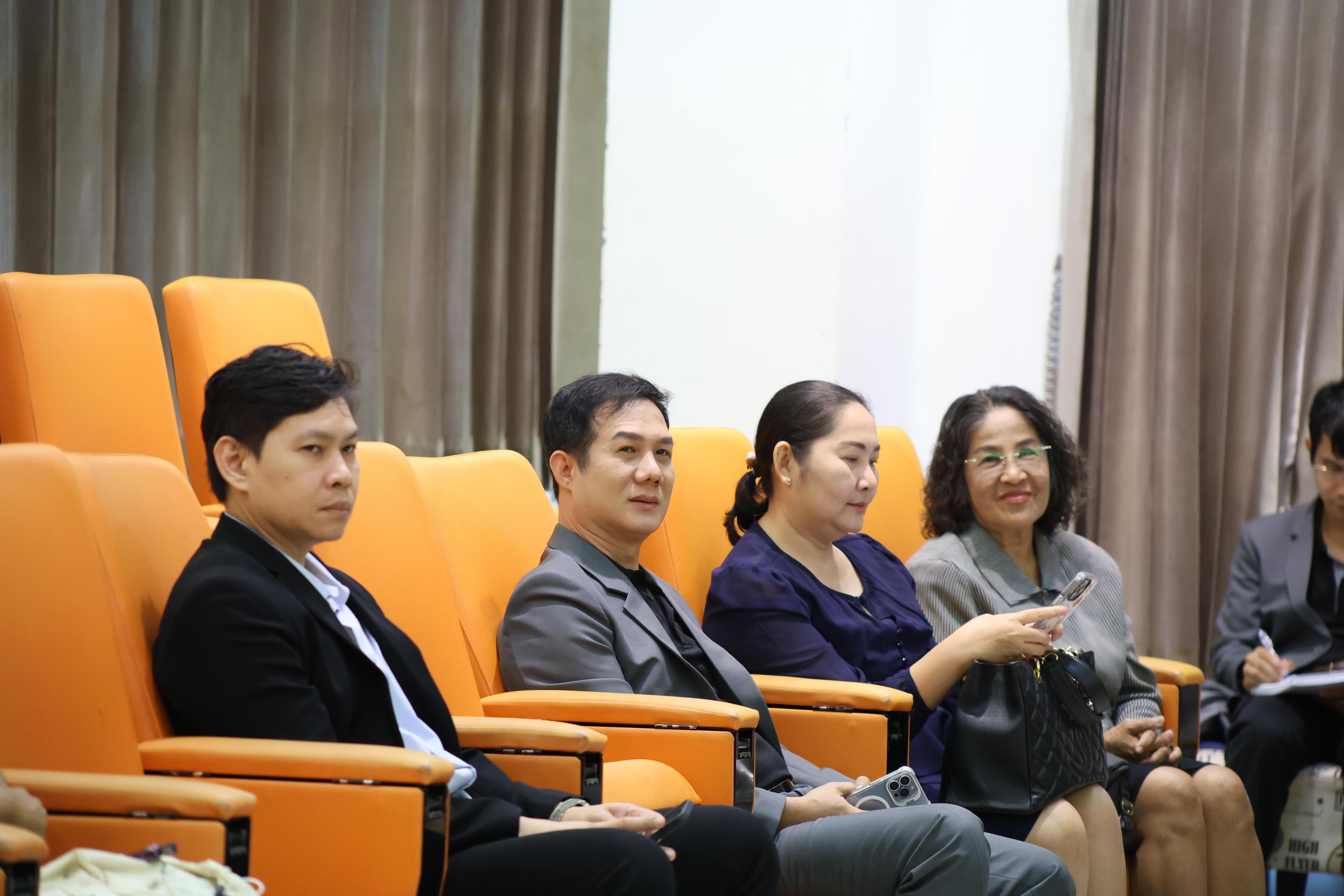 21. การปฐมนิเทศนักศึกษาใหม่ หลักสูตรประกาศนียบัตรบัณฑิตสาขาวิชาชีพครู ประจำปีการศึกษา2569