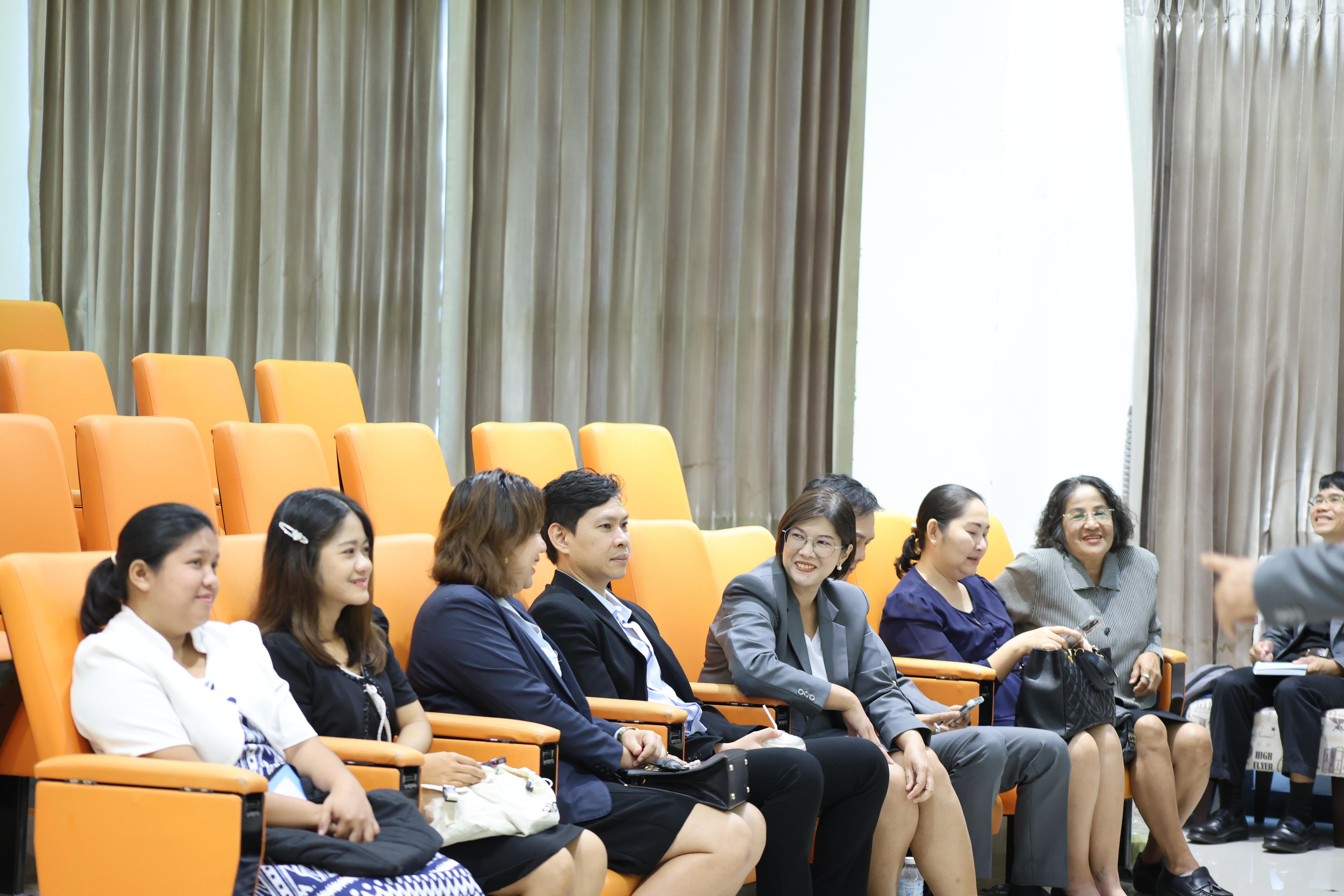 36. การปฐมนิเทศนักศึกษาใหม่ หลักสูตรประกาศนียบัตรบัณฑิตสาขาวิชาชีพครู ประจำปีการศึกษา2569