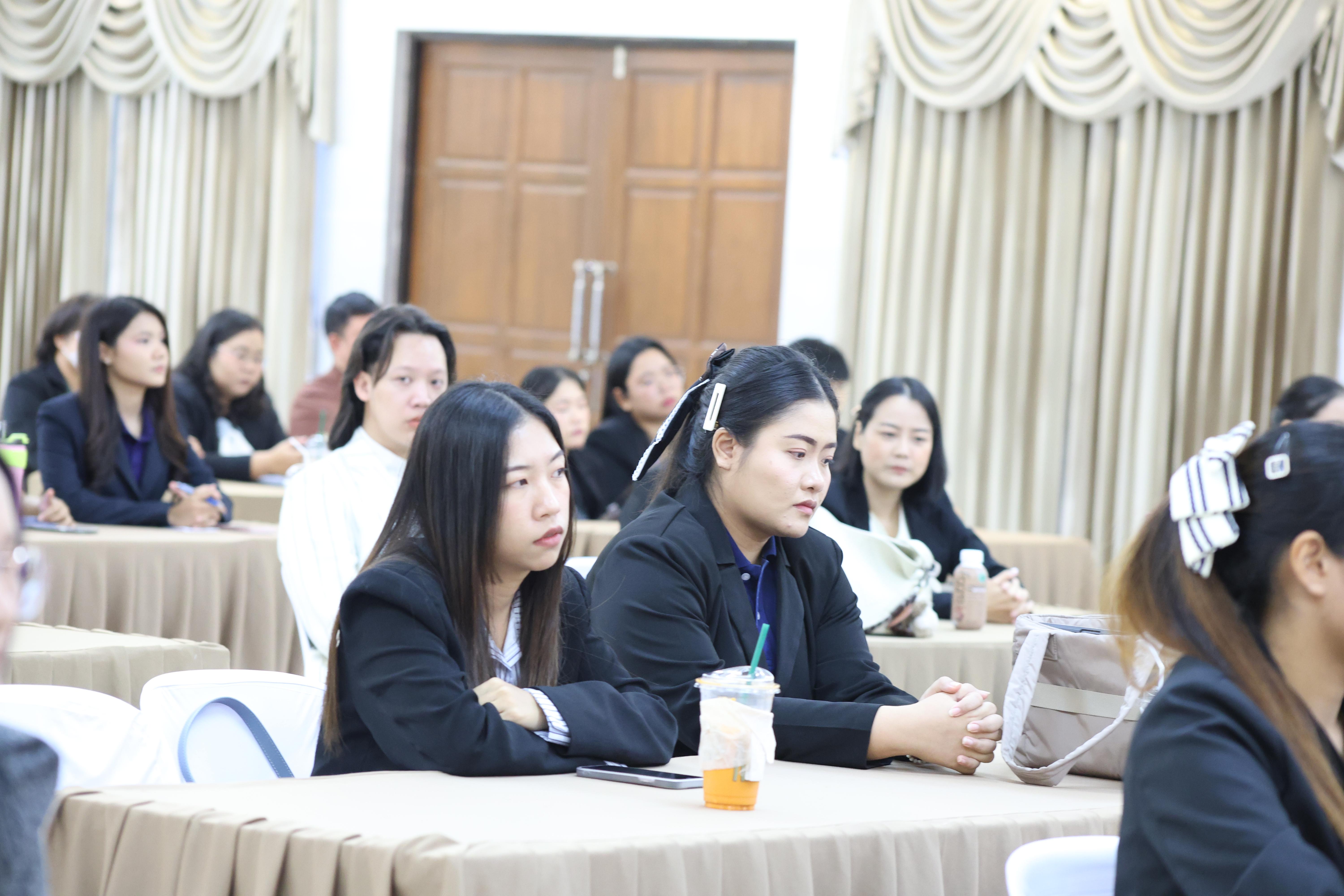 11. สัมมนาเตรียมความพร้อมก่อนเรียนของนักศึกษาระดับบัณฑิตศึกษา สาขาวิชาการบริหารการศึกษา ประจำปีการศึกษา 2569