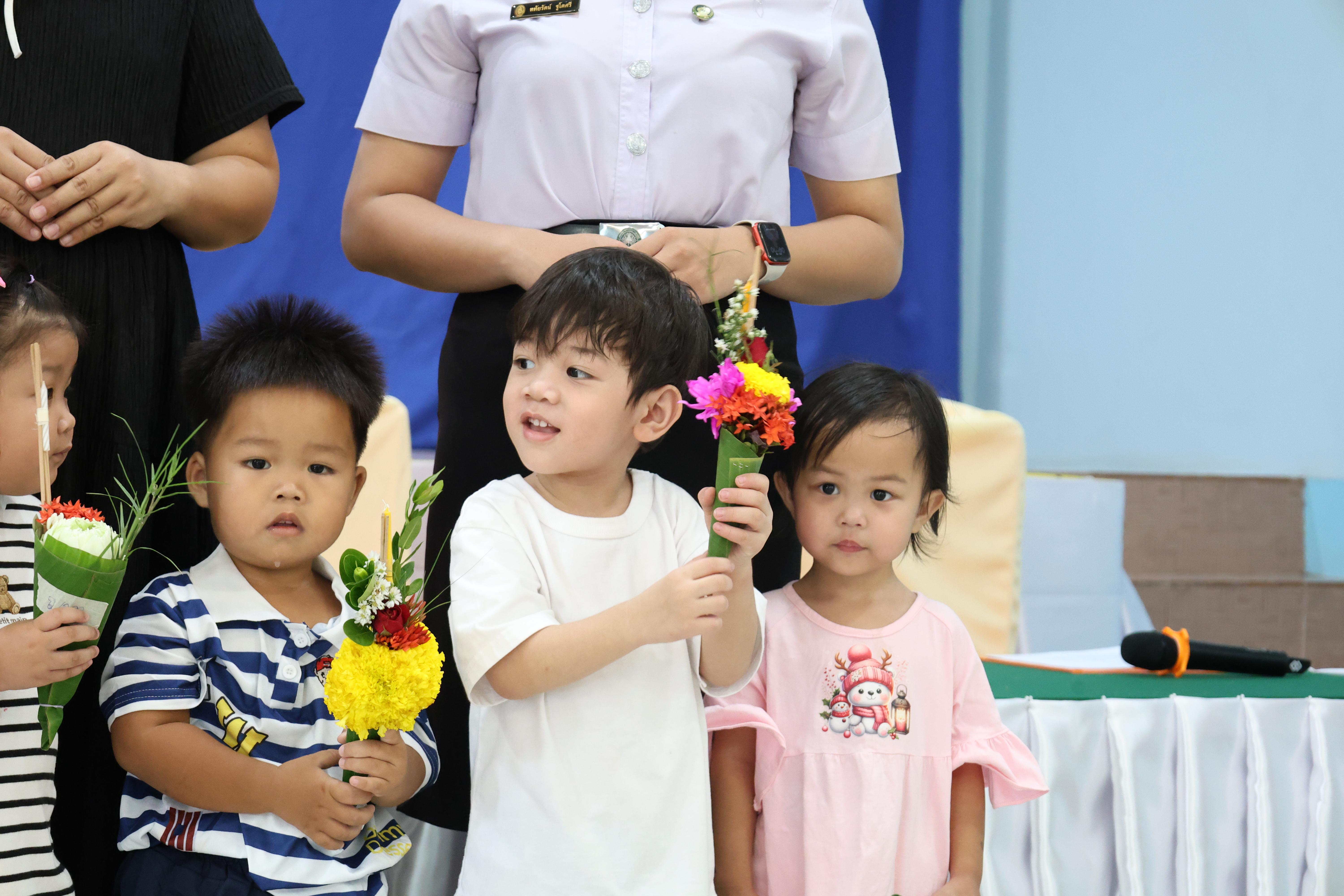 3. พิธีไหว้ครูโรงเรียนอนุบาลราชภัฏกำแพงเพชร