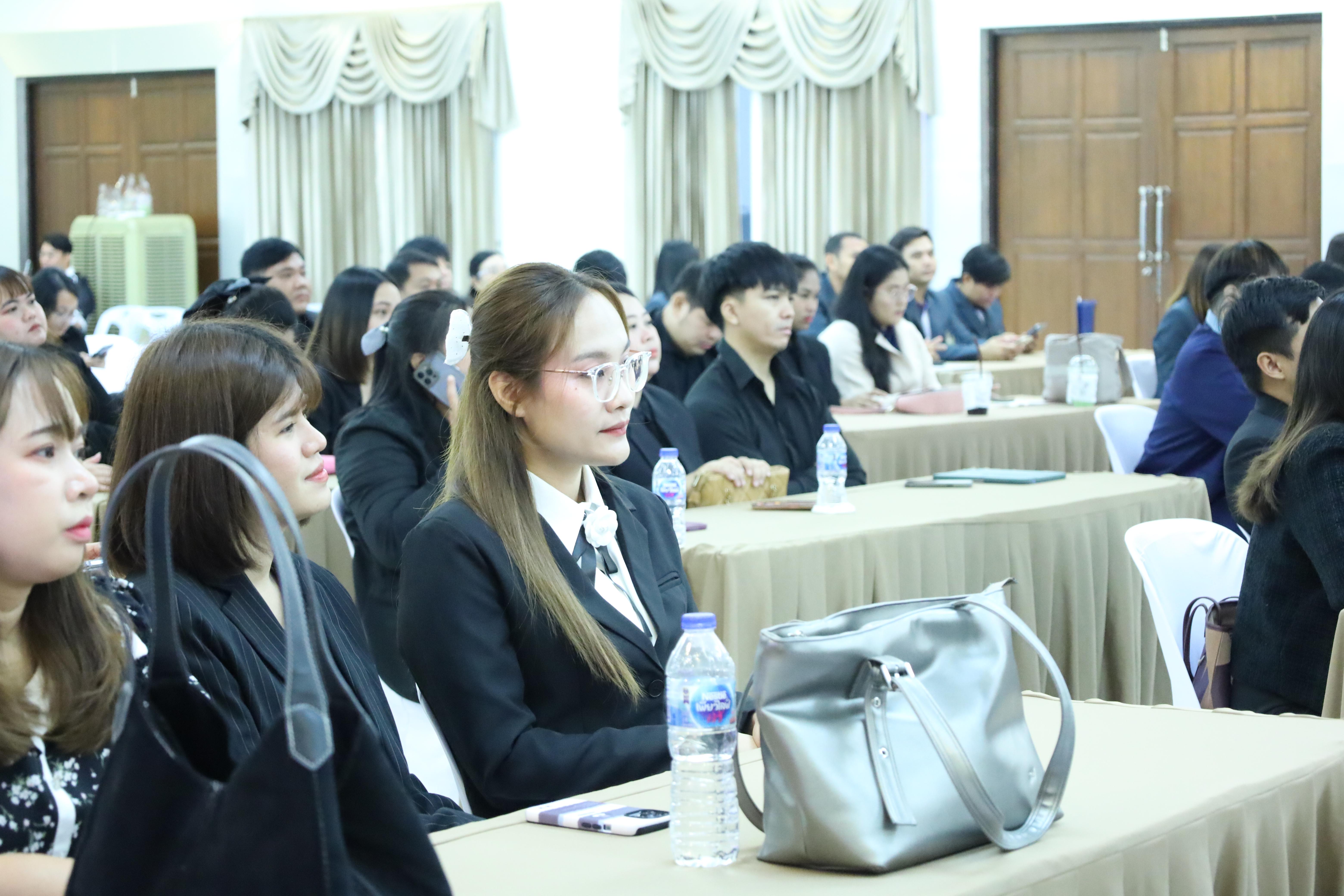 4. กิจกรรมสานสัมพันธ์สู่ขวัญน้อง-พี่ ตามวิถีวัฒนธรรมกัลยาณมิตรของนักศึกษาระดับบัณฑิตศึกษา