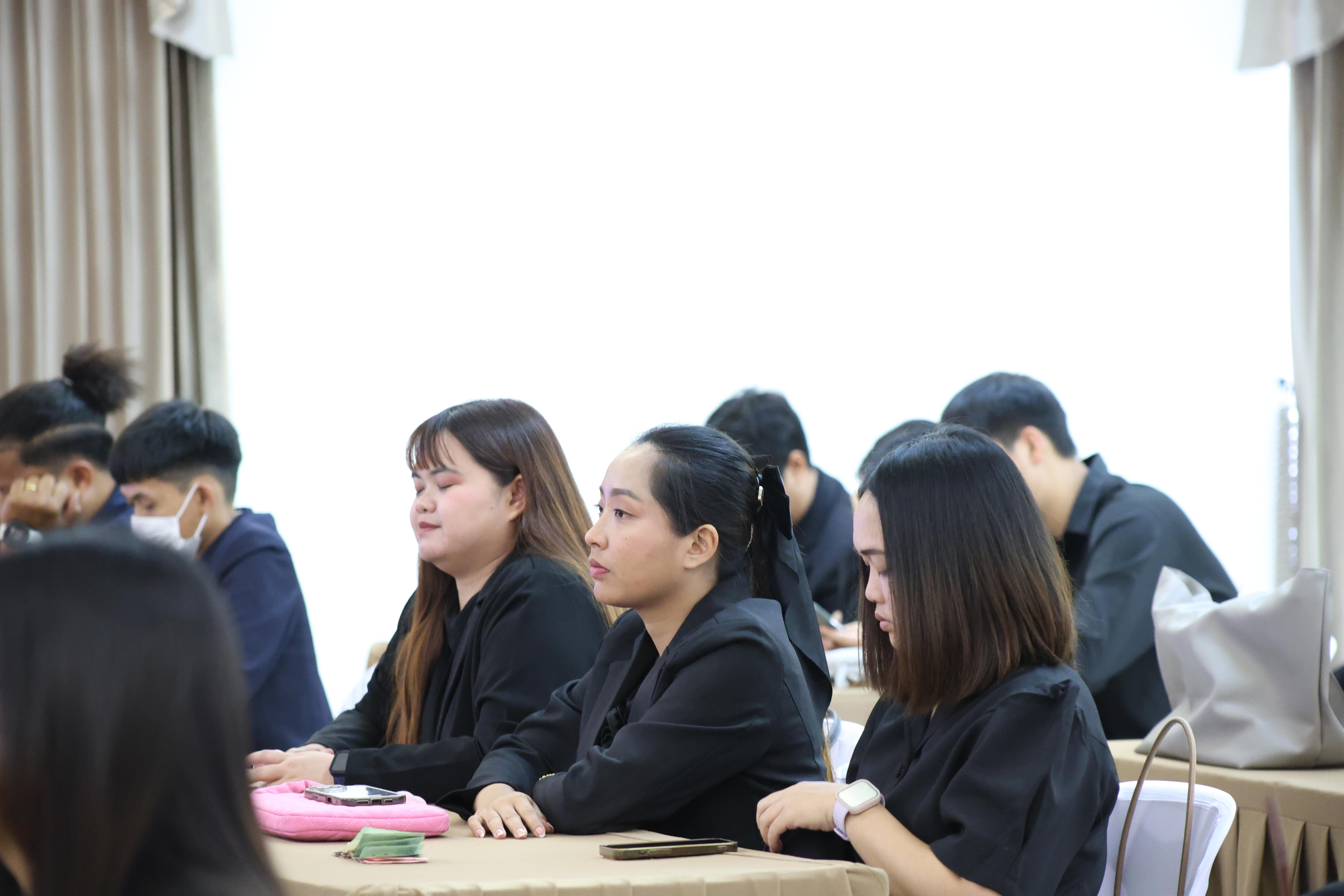 75. กิจกรรมสานสัมพันธ์สู่ขวัญน้อง-พี่ ตามวิถีวัฒนธรรมกัลยาณมิตรของนักศึกษาระดับบัณฑิตศึกษา สาขาวิชาบริหารการศึกษา ประจำปีการศึกษา2569