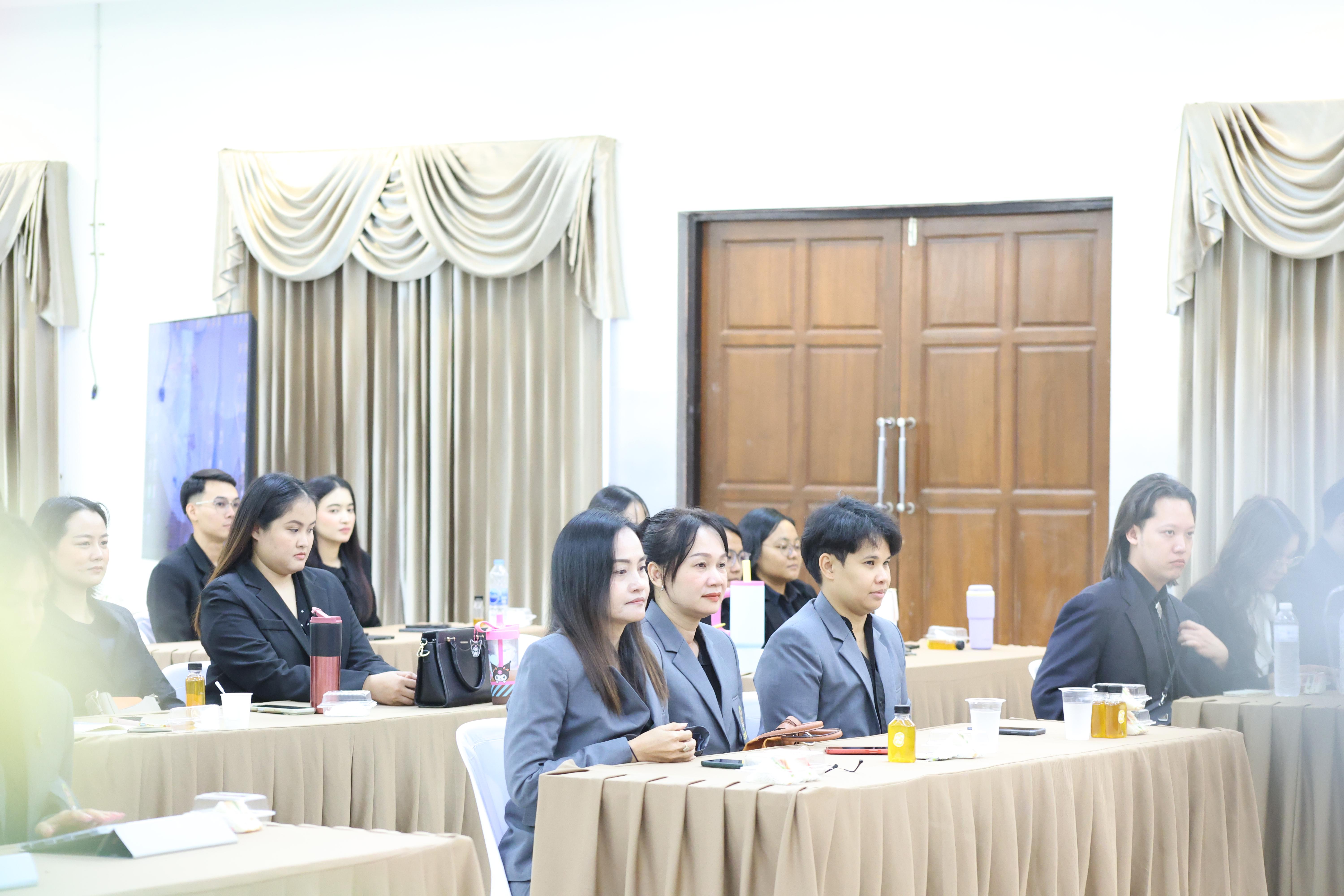 112. กิจกรรมสานสัมพันธ์สู่ขวัญน้อง-พี่ ตามวิถีวัฒนธรรมกัลยาณมิตรของนักศึกษาระดับบัณฑิตศึกษา สาขาวิชาบริหารการศึกษา ประจำปีการศึกษา2569