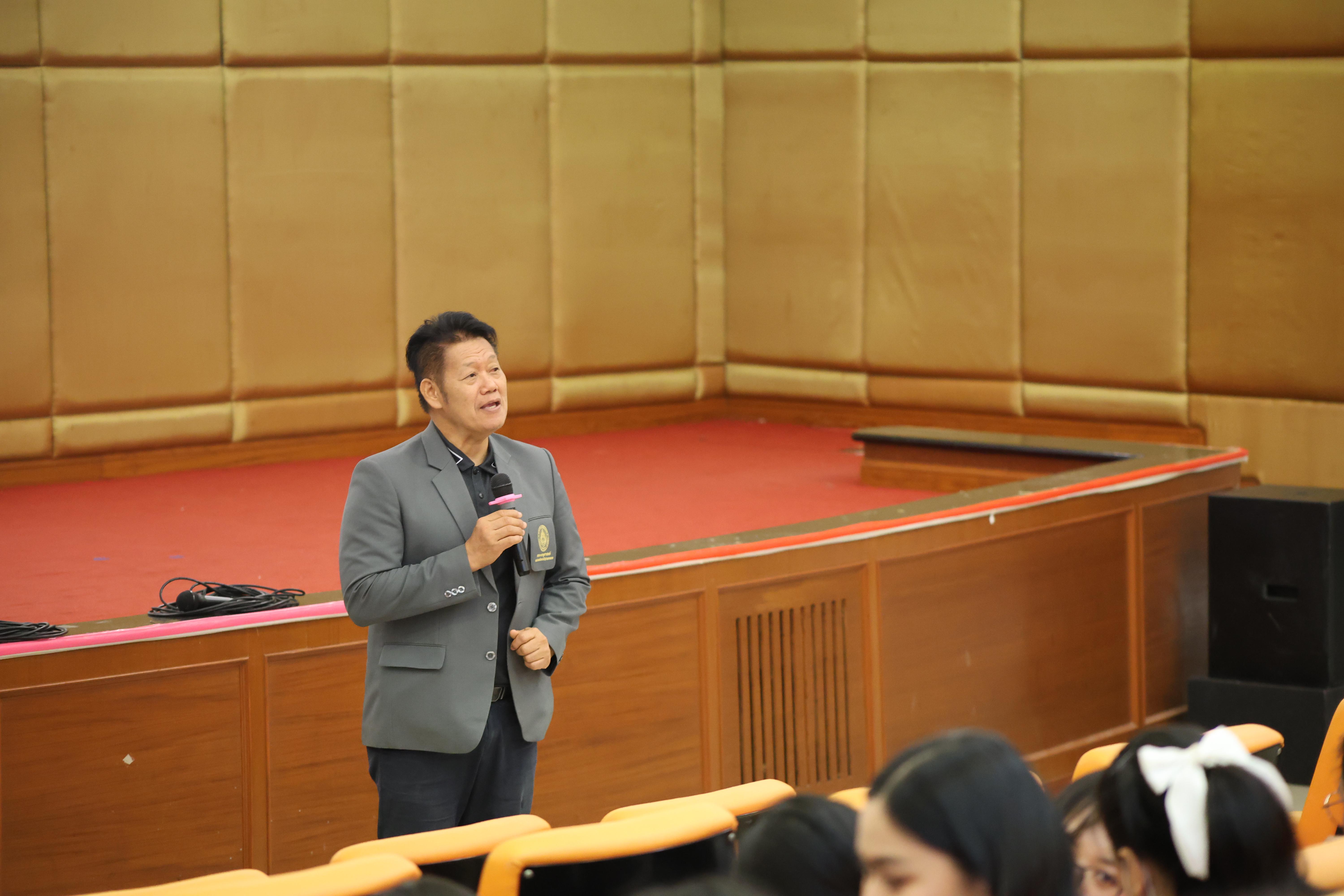 48. โครงการสัมมนาเป็นหมู่คณะพัฒนาทักษะการสอนและความเป็นครู และพัฒนาส่งเสริมด้านภาษาไทยและภาษาอังกฤษ