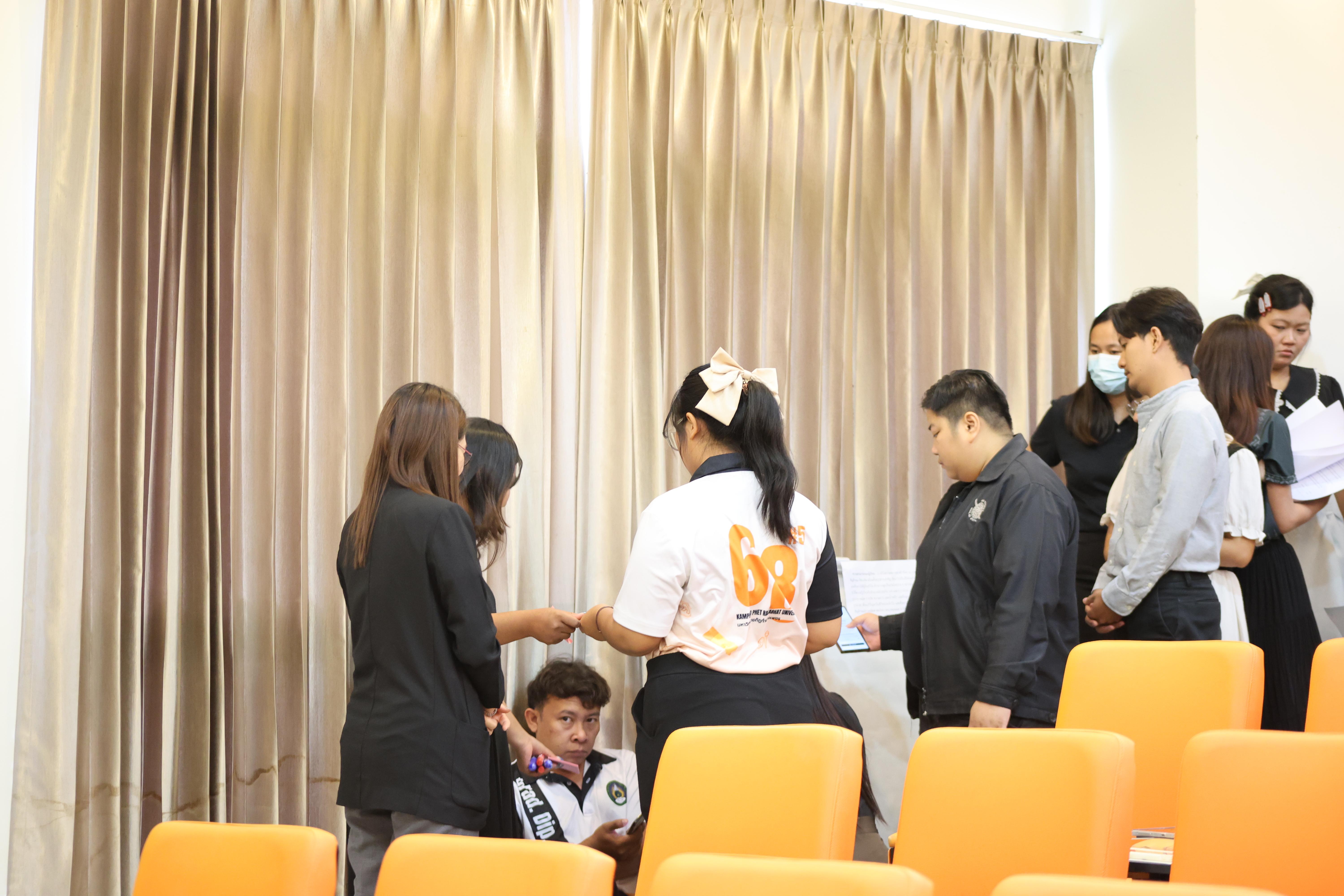 133. โครงการสัมมนาเป็นหมู่คณะพัฒนาทักษะการสอนและความเป็นครู และพัฒนาส่งเสริมด้านภาษาไทยและภาษาอังกฤษ