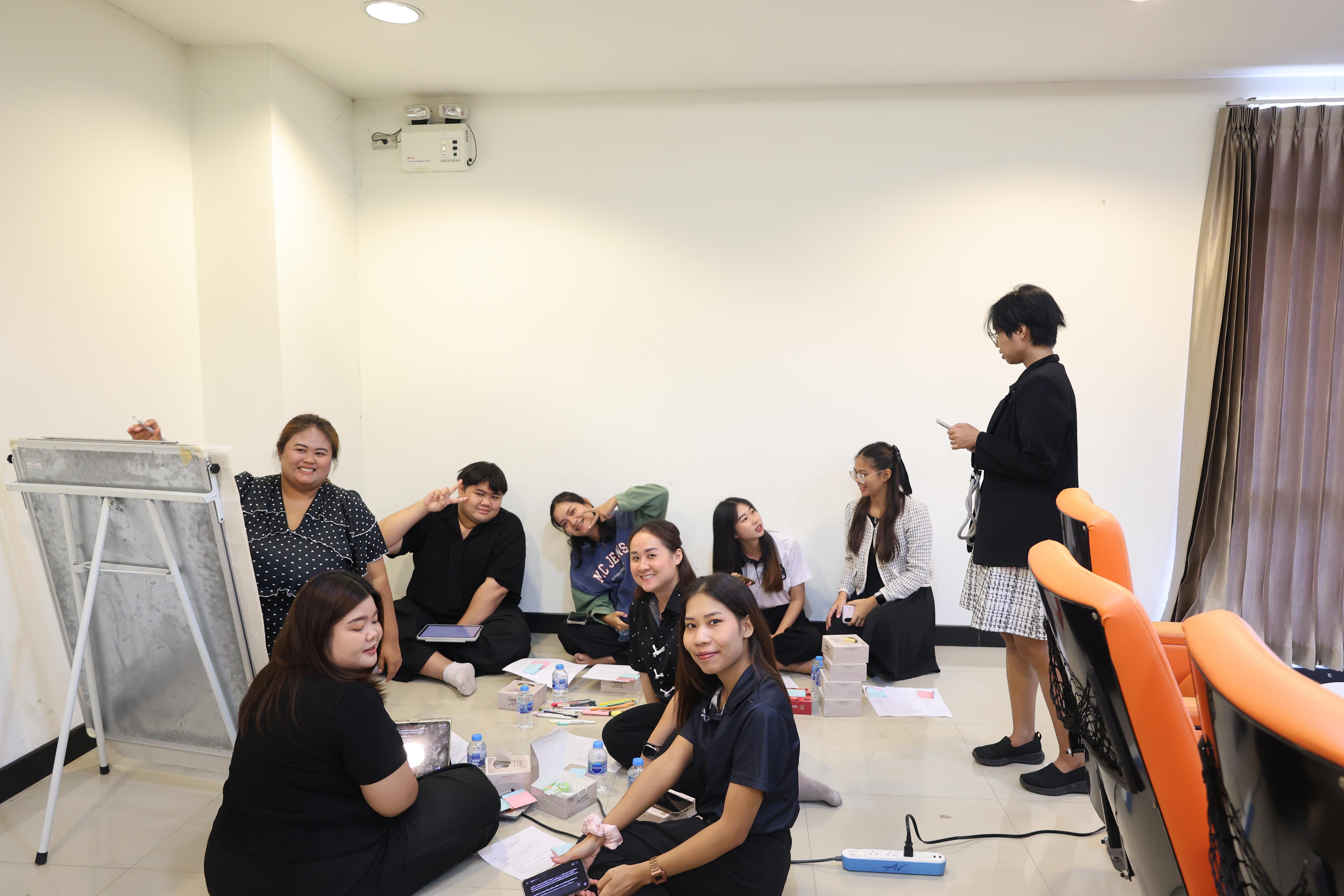 197. โครงการสัมมนาเป็นหมู่คณะพัฒนาทักษะการสอนและความเป็นครู และพัฒนาส่งเสริมด้านภาษาไทยและภาษาอังกฤษ