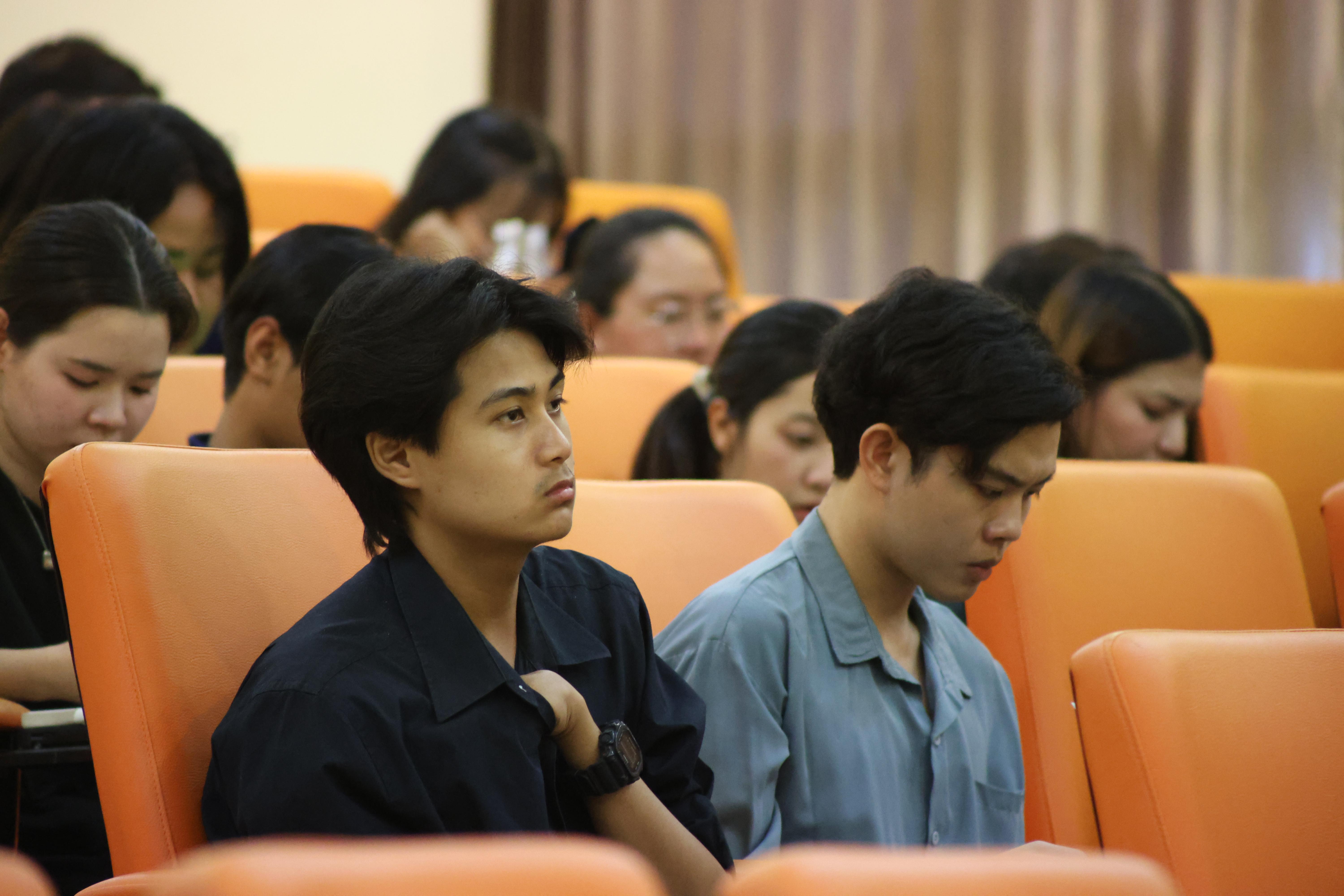 263. โครงการสัมมนาเป็นหมู่คณะพัฒนาทักษะการสอนและความเป็นครู และพัฒนาส่งเสริมด้านภาษาไทยและภาษาอังกฤษ