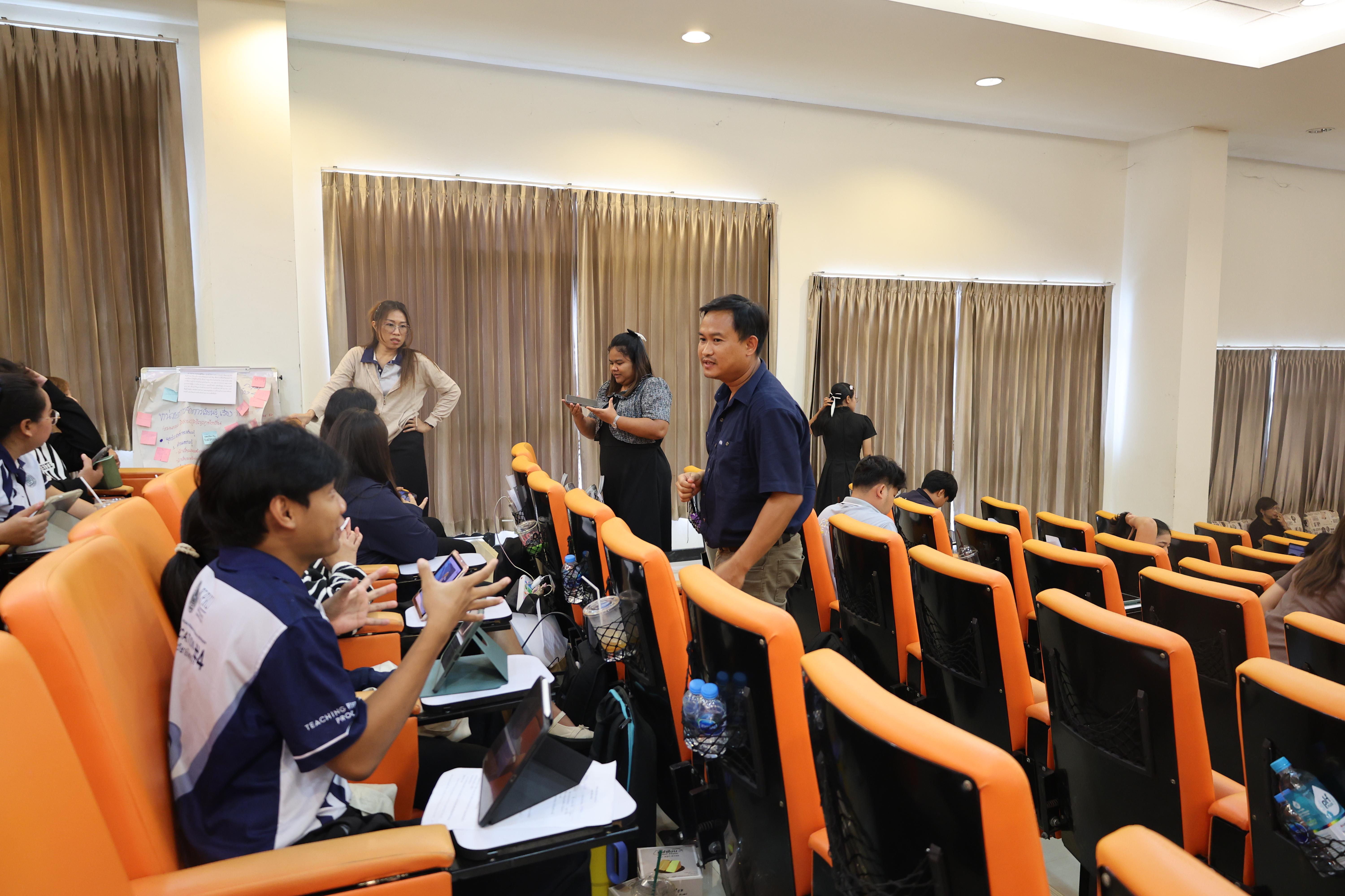 278. โครงการสัมมนาเป็นหมู่คณะพัฒนาทักษะการสอนและความเป็นครู และพัฒนาส่งเสริมด้านภาษาไทยและภาษาอังกฤษ