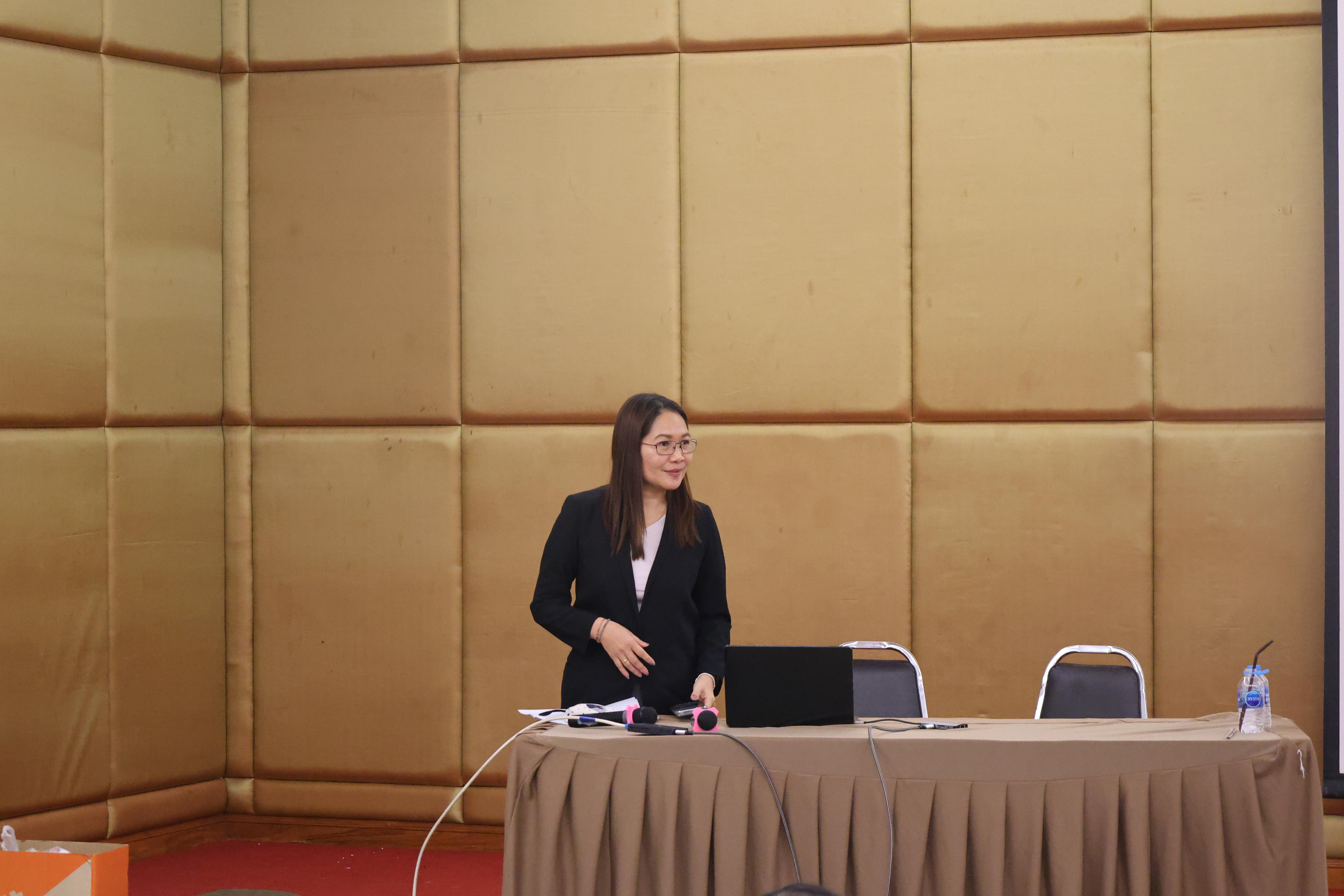 285. โครงการสัมมนาเป็นหมู่คณะพัฒนาทักษะการสอนและความเป็นครู และพัฒนาส่งเสริมด้านภาษาไทยและภาษาอังกฤษ