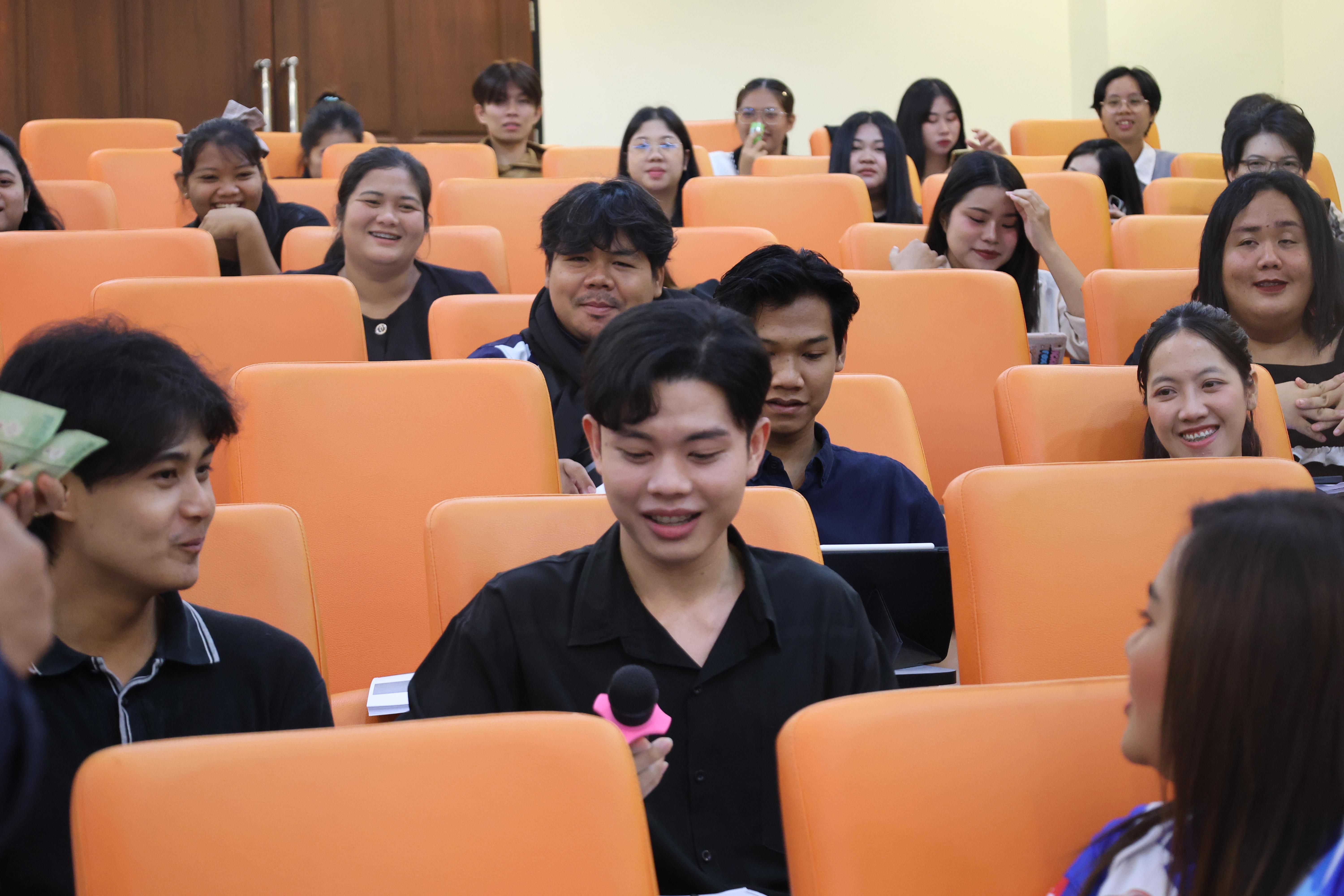 225. โครงการสัมมนาเป็นหมู่คณะพัฒนาทักษะการสอนและความเป็นครู และพัฒนาส่งเสริมด้านภาษาไทยและภาษาอังกฤษ