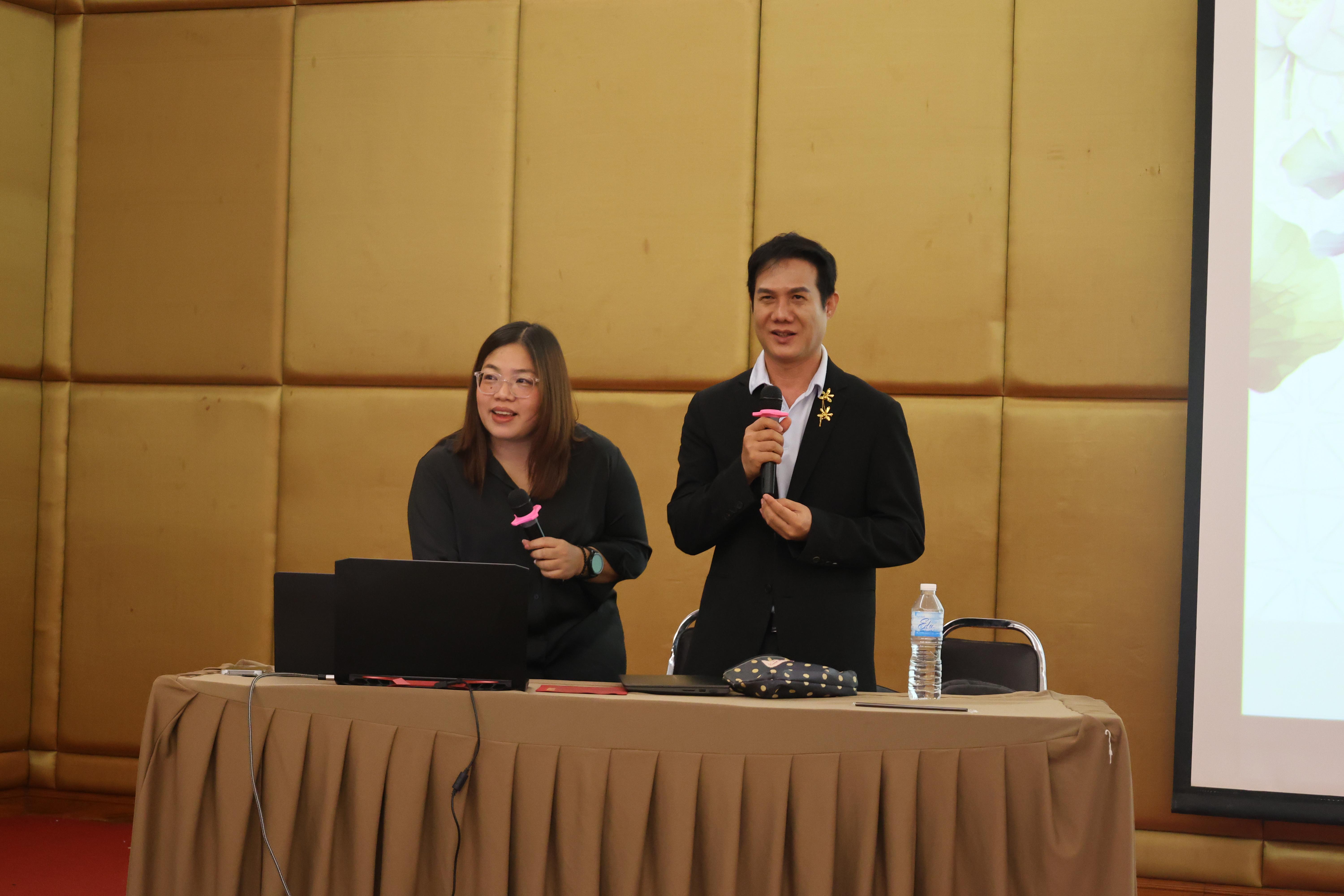 259. โครงการสัมมนาเป็นหมู่คณะพัฒนาทักษะการสอนและความเป็นครู และพัฒนาส่งเสริมด้านภาษาไทยและภาษาอังกฤษ