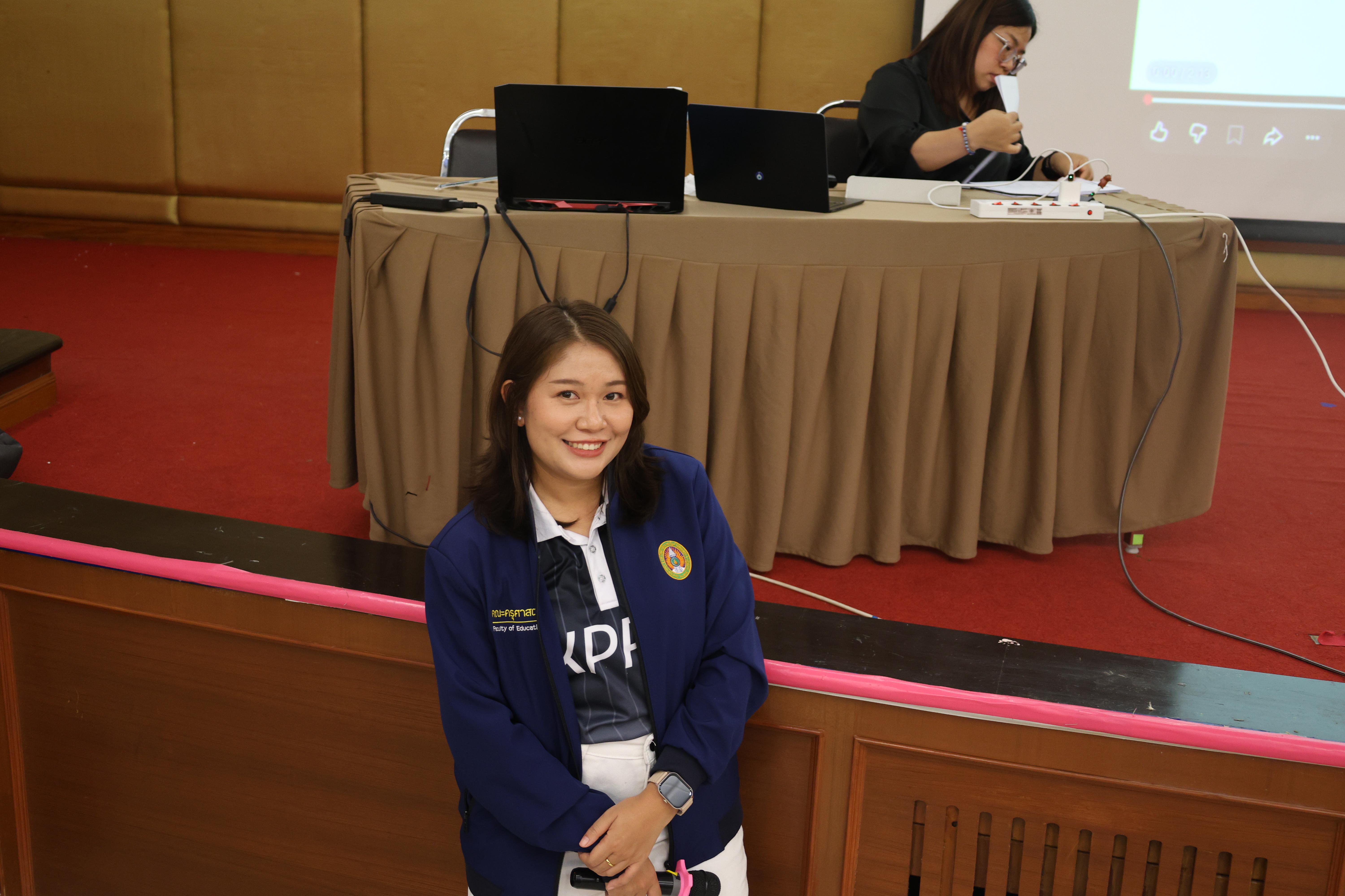 265. โครงการสัมมนาเป็นหมู่คณะพัฒนาทักษะการสอนและความเป็นครู และพัฒนาส่งเสริมด้านภาษาไทยและภาษาอังกฤษ