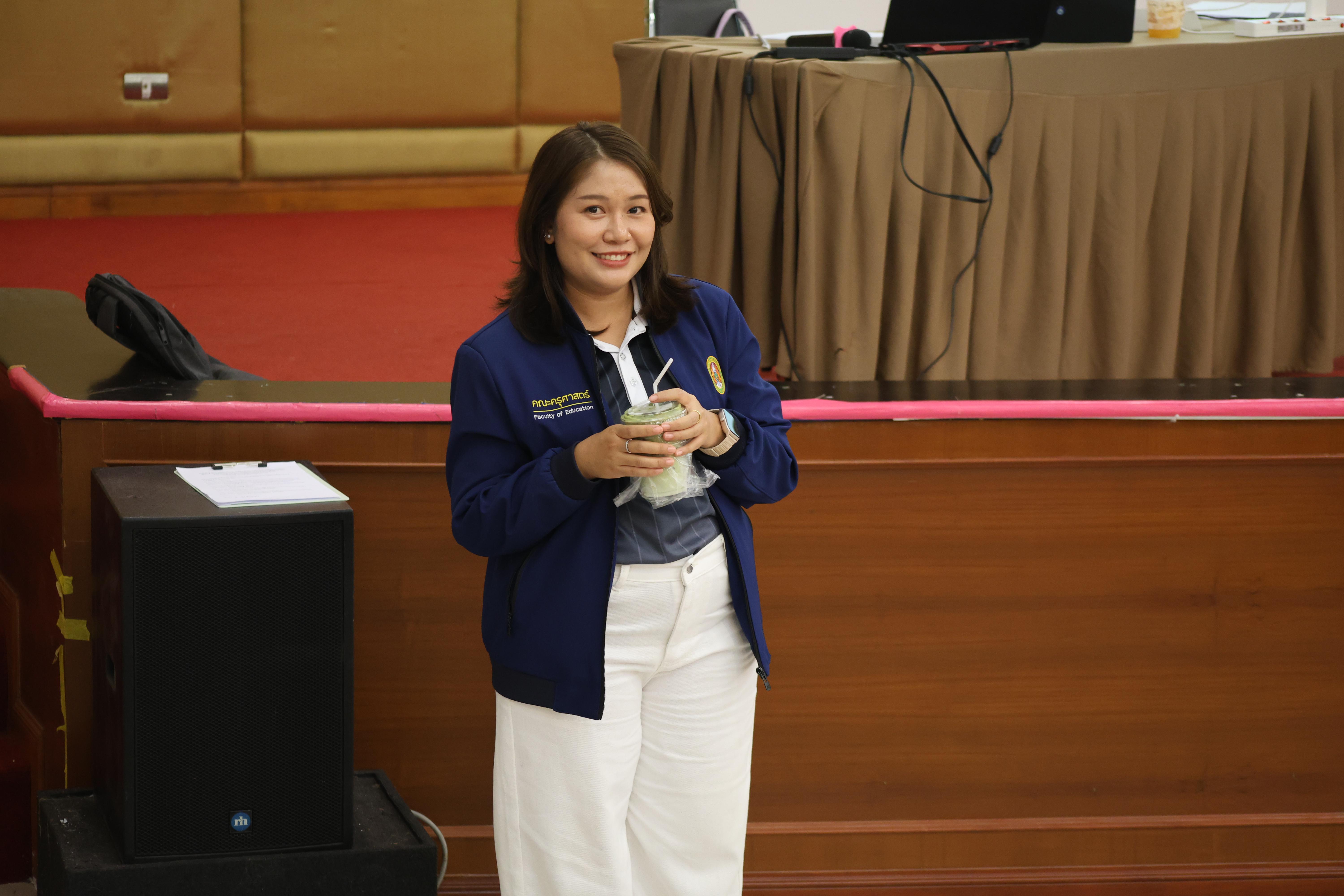 266. โครงการสัมมนาเป็นหมู่คณะพัฒนาทักษะการสอนและความเป็นครู และพัฒนาส่งเสริมด้านภาษาไทยและภาษาอังกฤษ