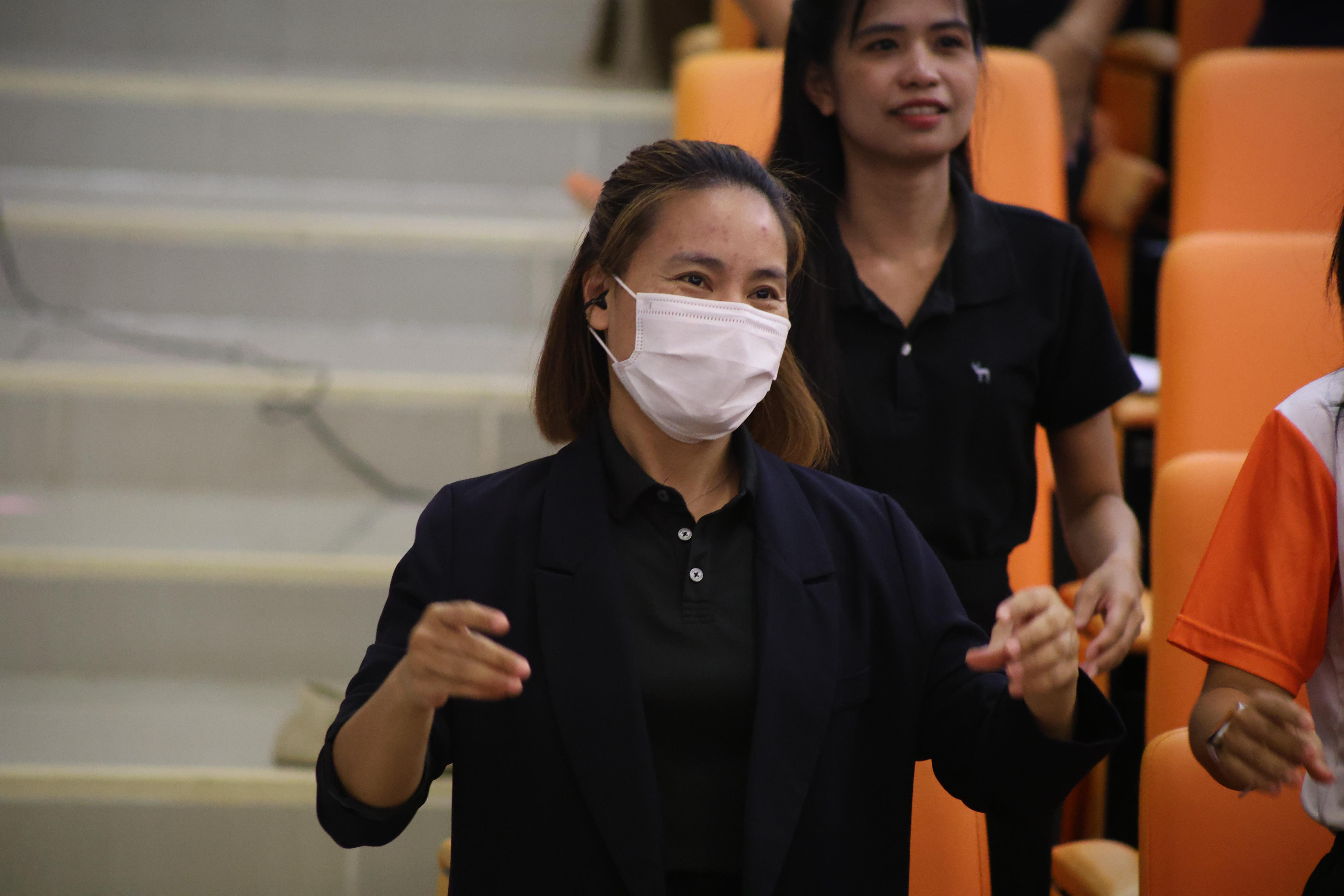 296. โครงการสัมมนาเป็นหมู่คณะพัฒนาทักษะการสอนและความเป็นครู และพัฒนาส่งเสริมด้านภาษาไทยและภาษาอังกฤษ