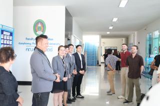 1. กิจกรรมพัฒนาภาษาอังกฤษสำหรับนักศึกษาครูโดย Gotoco