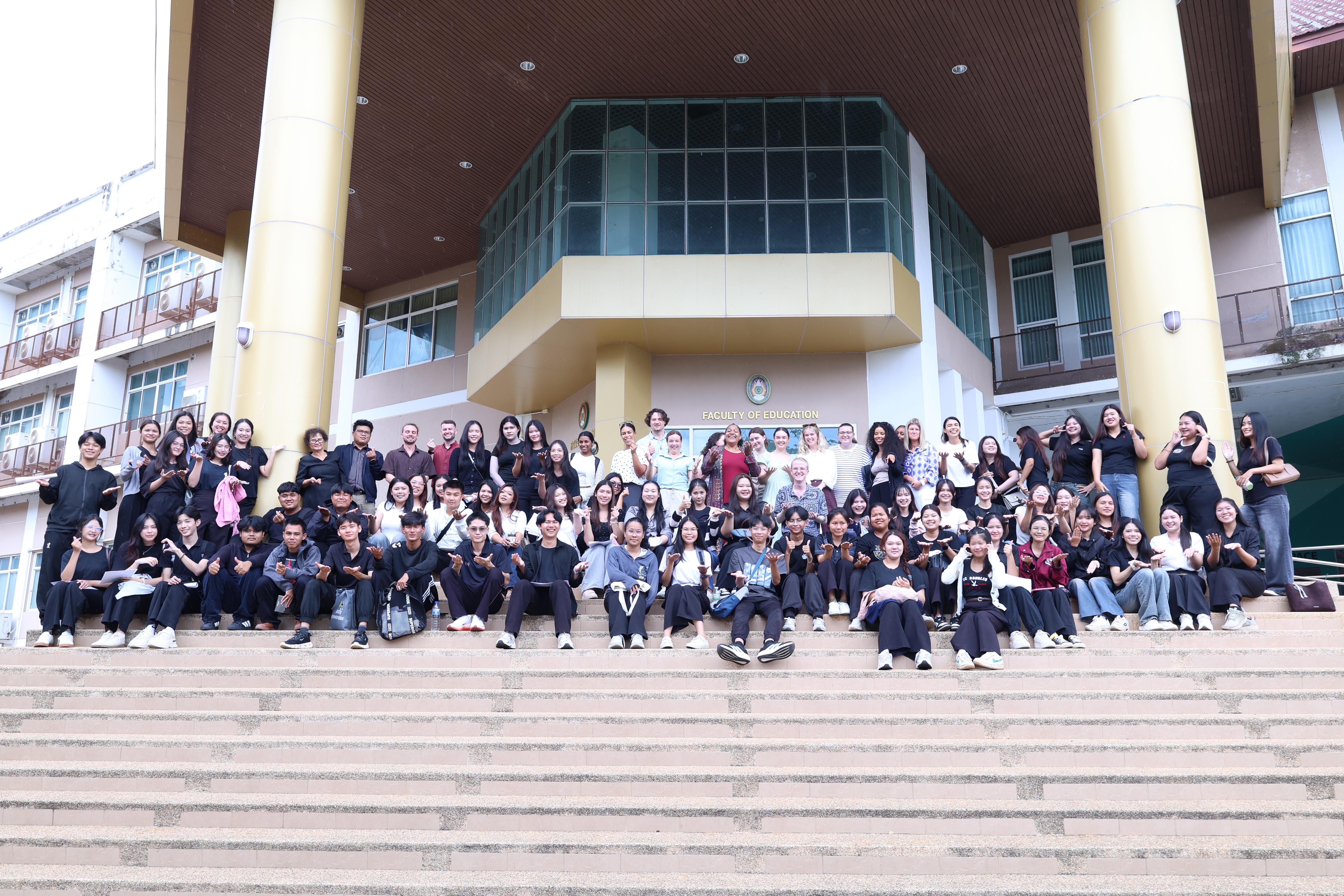 87. กิจกรรมพัฒนาภาษาอังกฤษสำหรับนักศึกษาครูโดย Gotoco