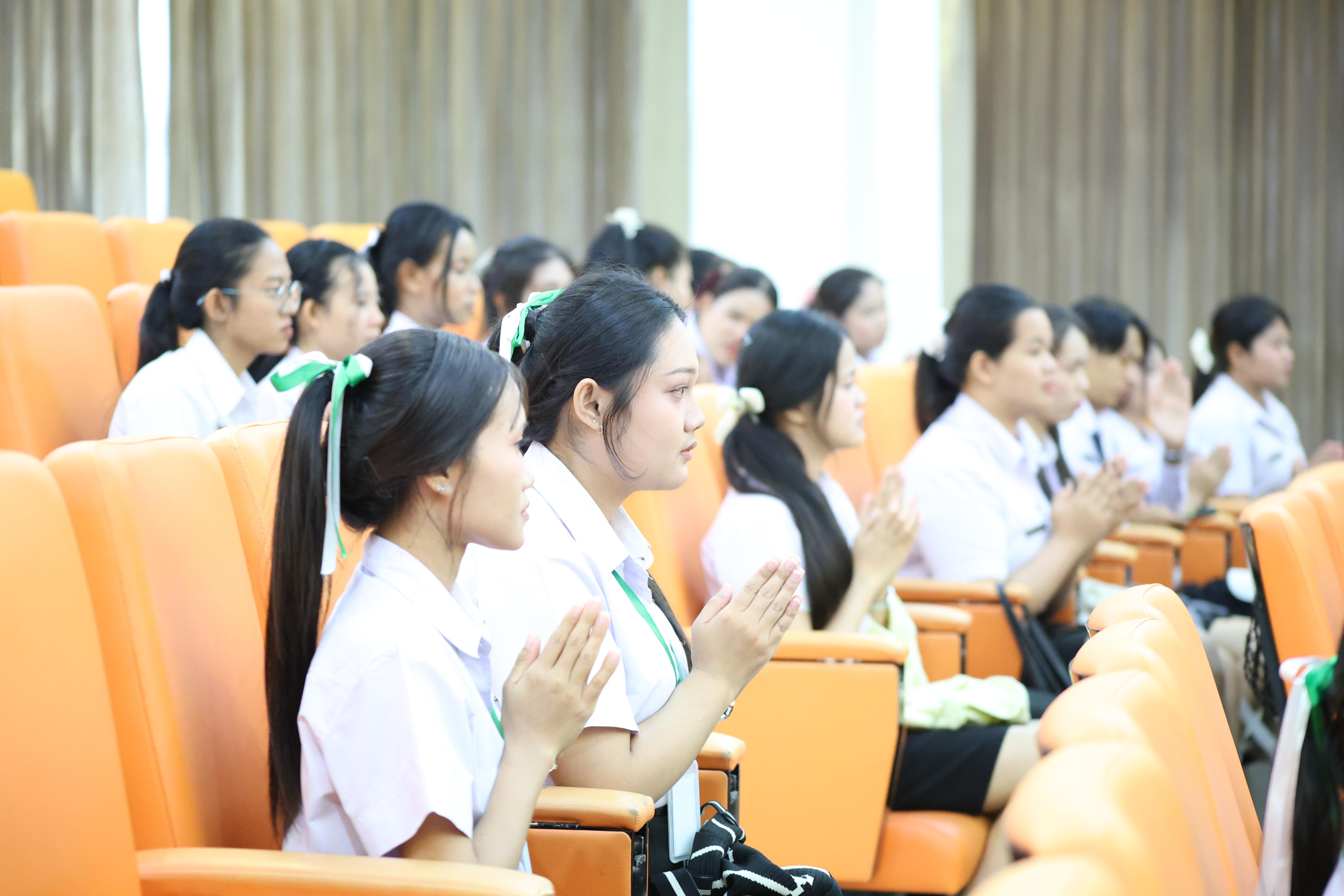 5. โครงการเตรียมความพร้อมนักศึกษาใหม่โปรแกรมวิชาภาษาไทย ประจำปีการศึกษา2569