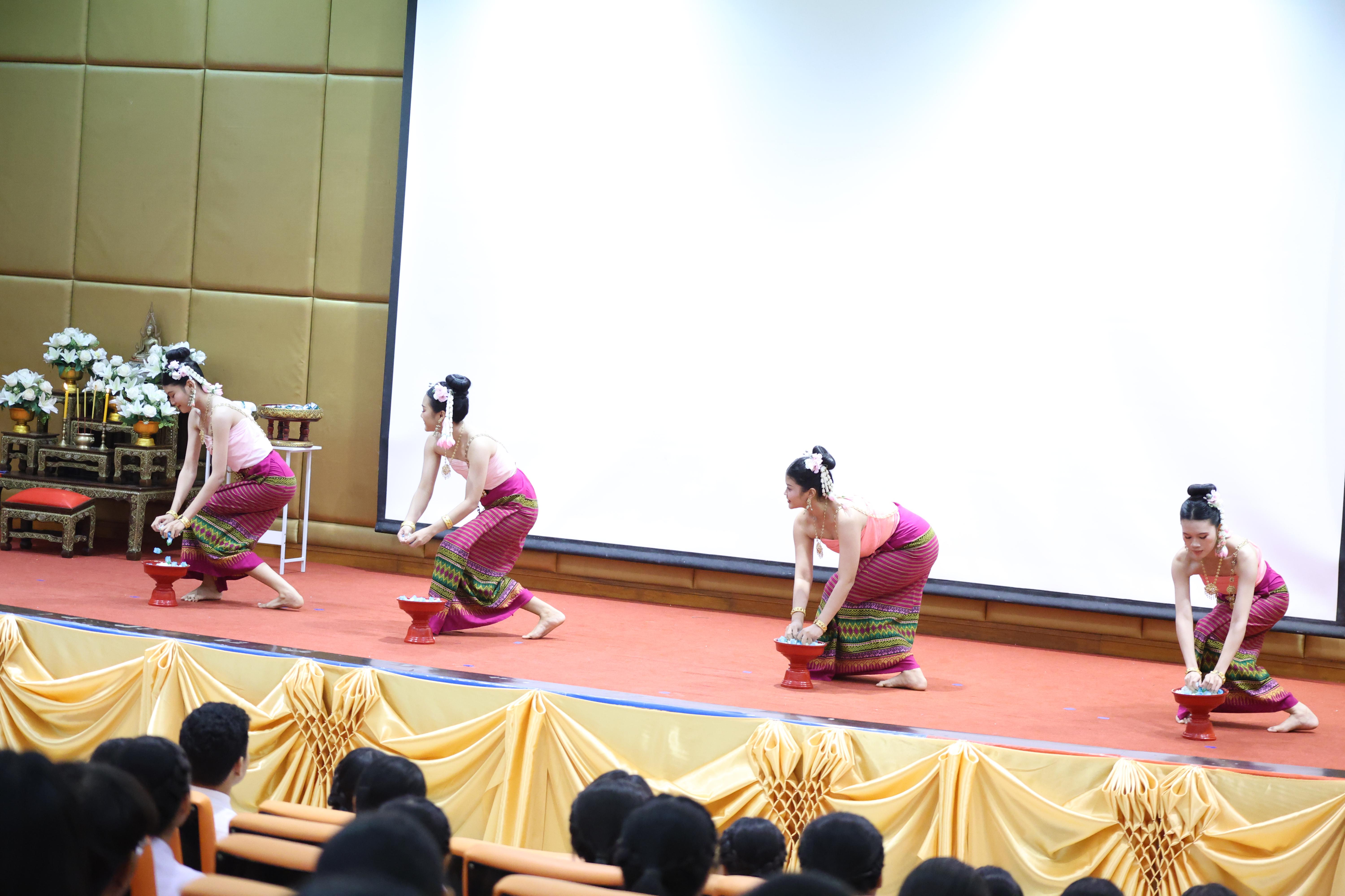32. โครงการเตรียมความพร้อมนักศึกษาใหม่โปรแกรมวิชาภาษาไทย ประจำปีการศึกษา2569