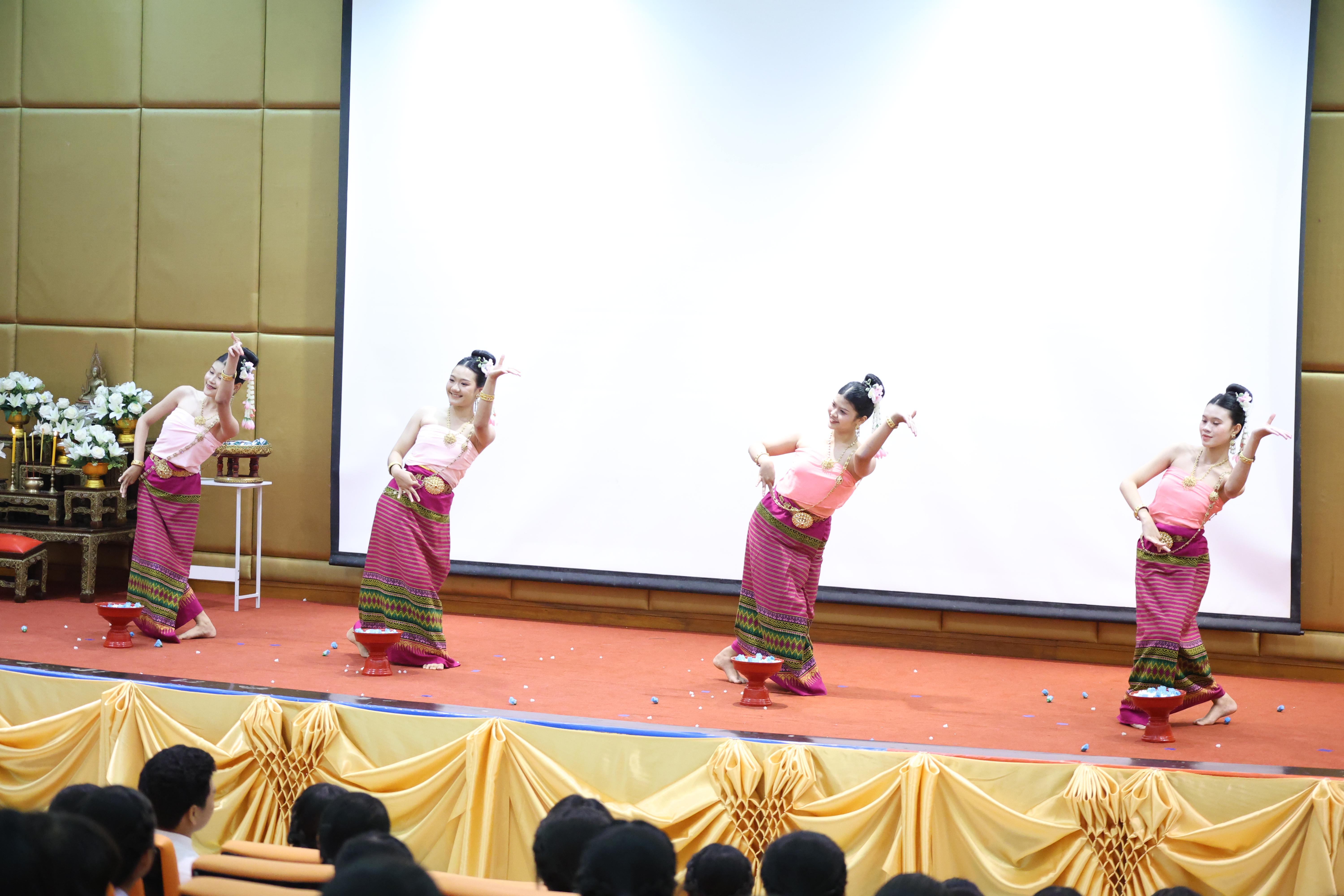 36. โครงการเตรียมความพร้อมนักศึกษาใหม่โปรแกรมวิชาภาษาไทย ประจำปีการศึกษา2569