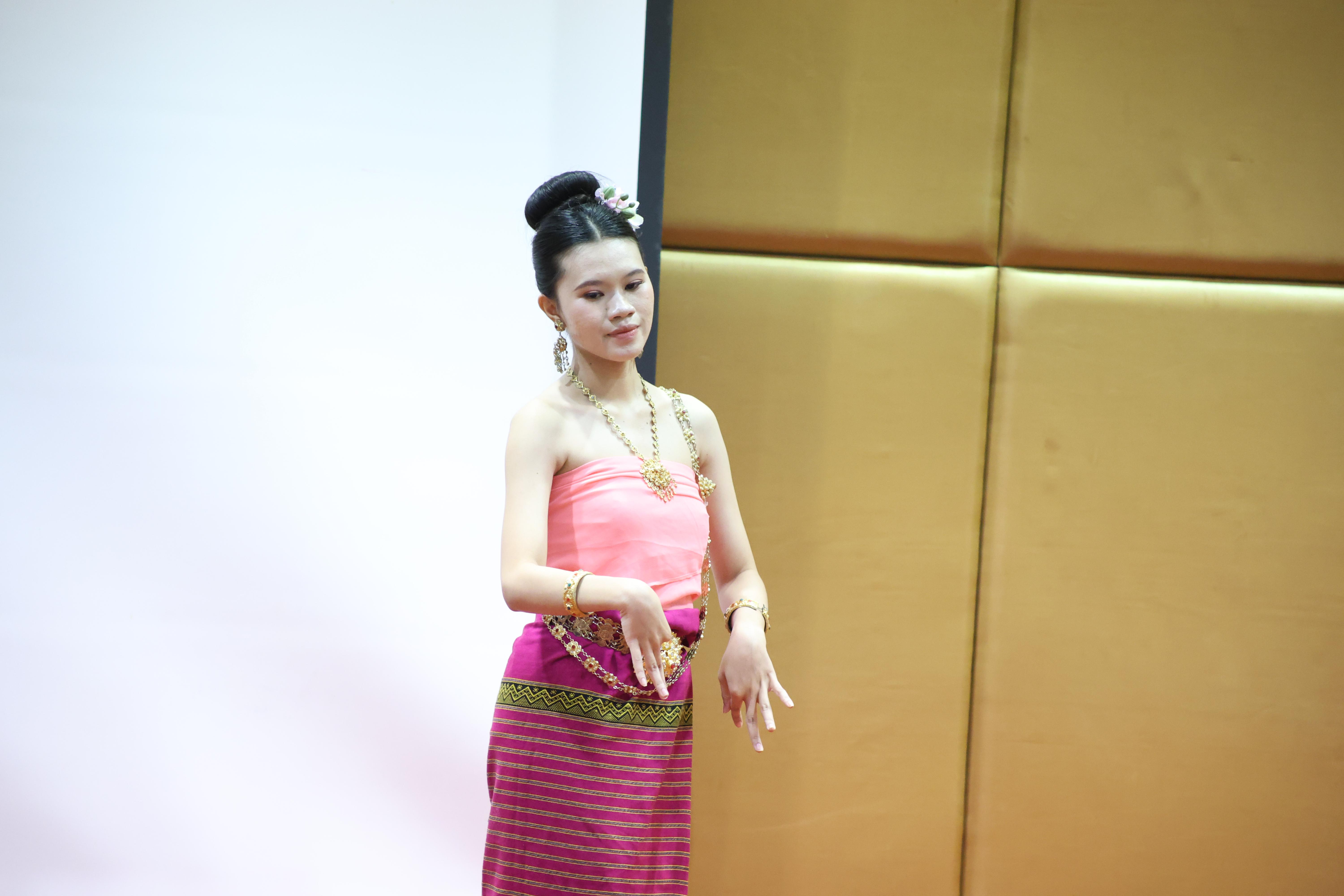 38. โครงการเตรียมความพร้อมนักศึกษาใหม่โปรแกรมวิชาภาษาไทย ประจำปีการศึกษา2569