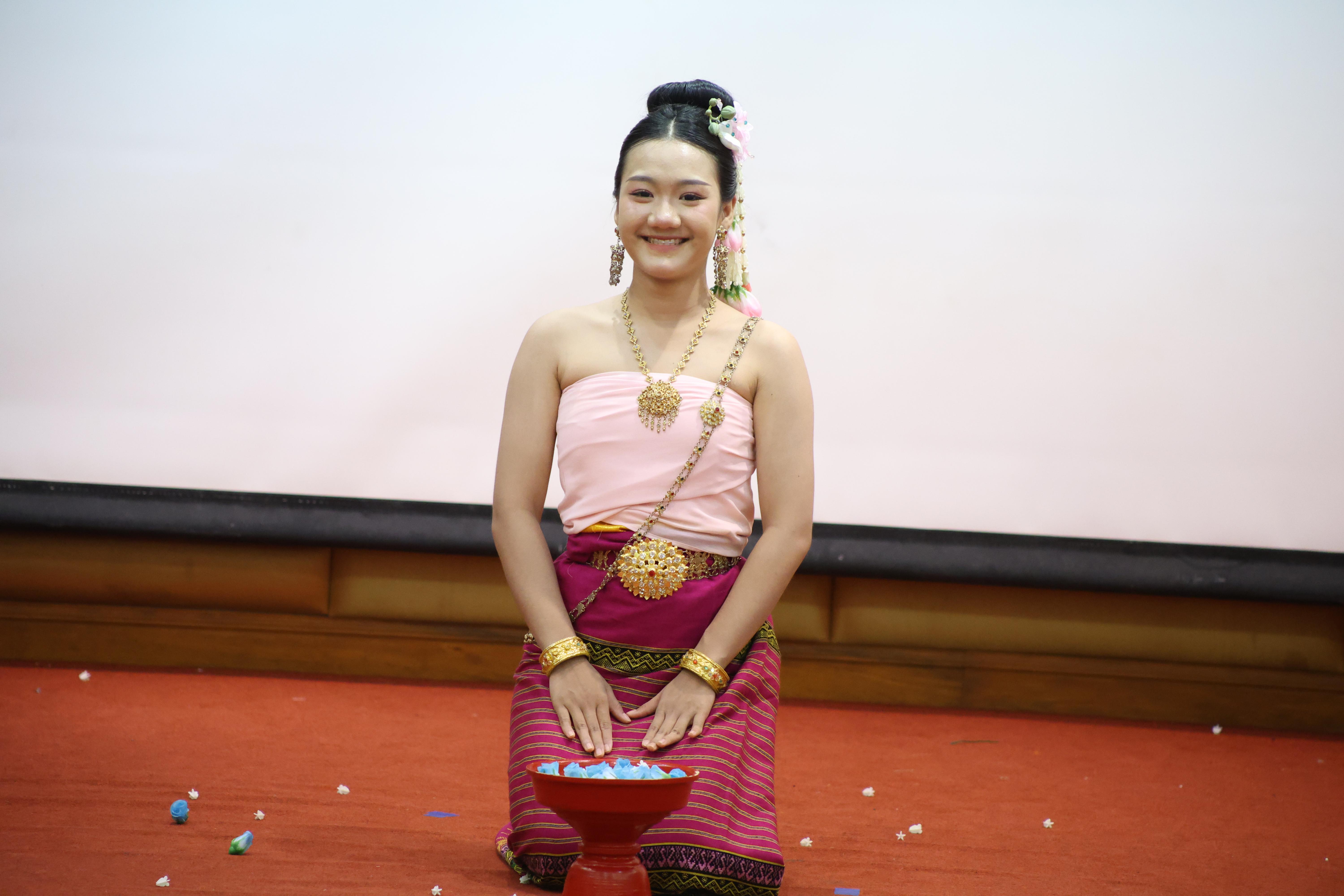 44. โครงการเตรียมความพร้อมนักศึกษาใหม่โปรแกรมวิชาภาษาไทย ประจำปีการศึกษา2569