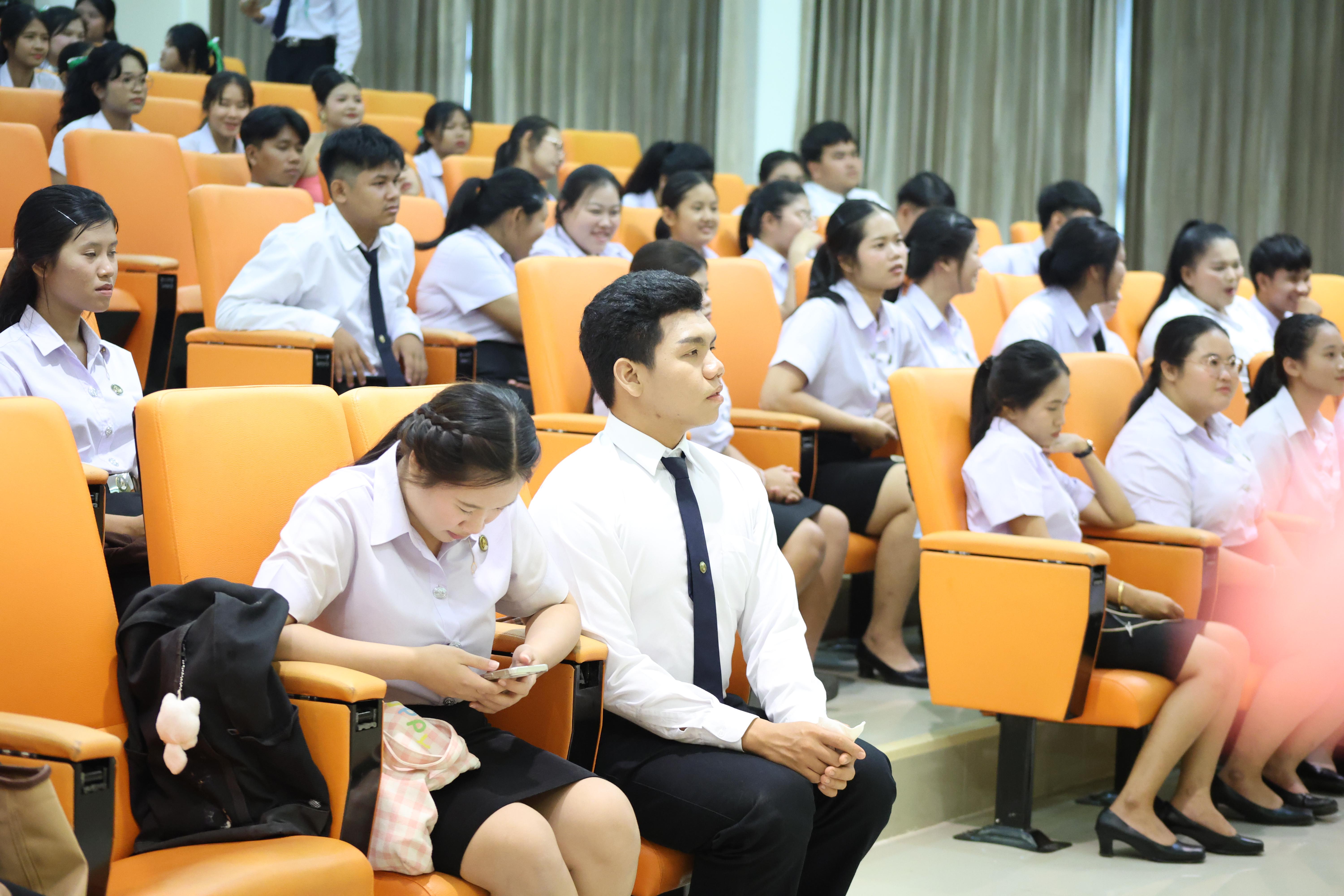 82. โครงการเตรียมความพร้อมนักศึกษาใหม่โปรแกรมวิชาภาษาไทย ประจำปีการศึกษา2569