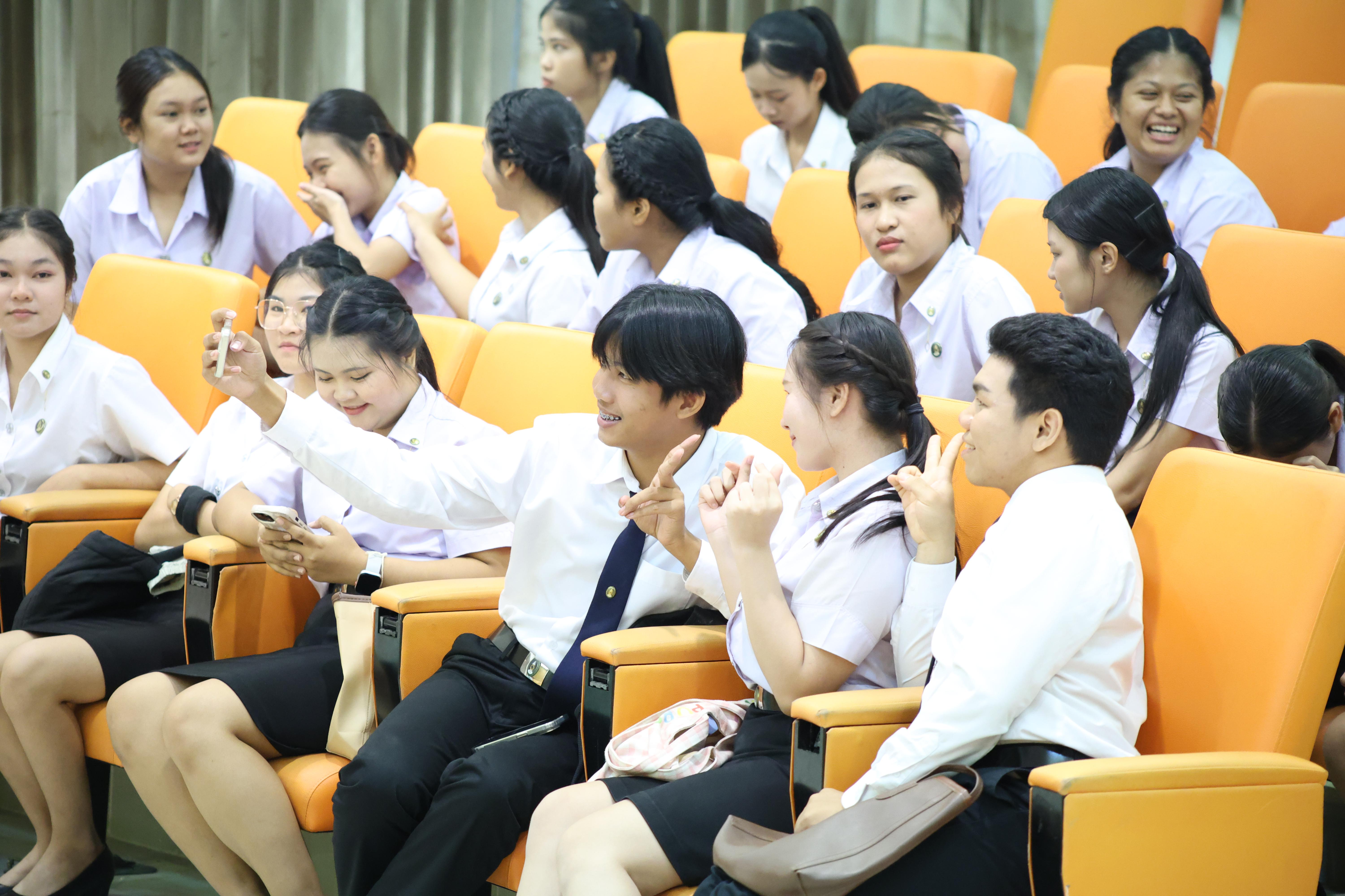 115. โครงการเตรียมความพร้อมนักศึกษาใหม่โปรแกรมวิชาภาษาไทย ประจำปีการศึกษา2569