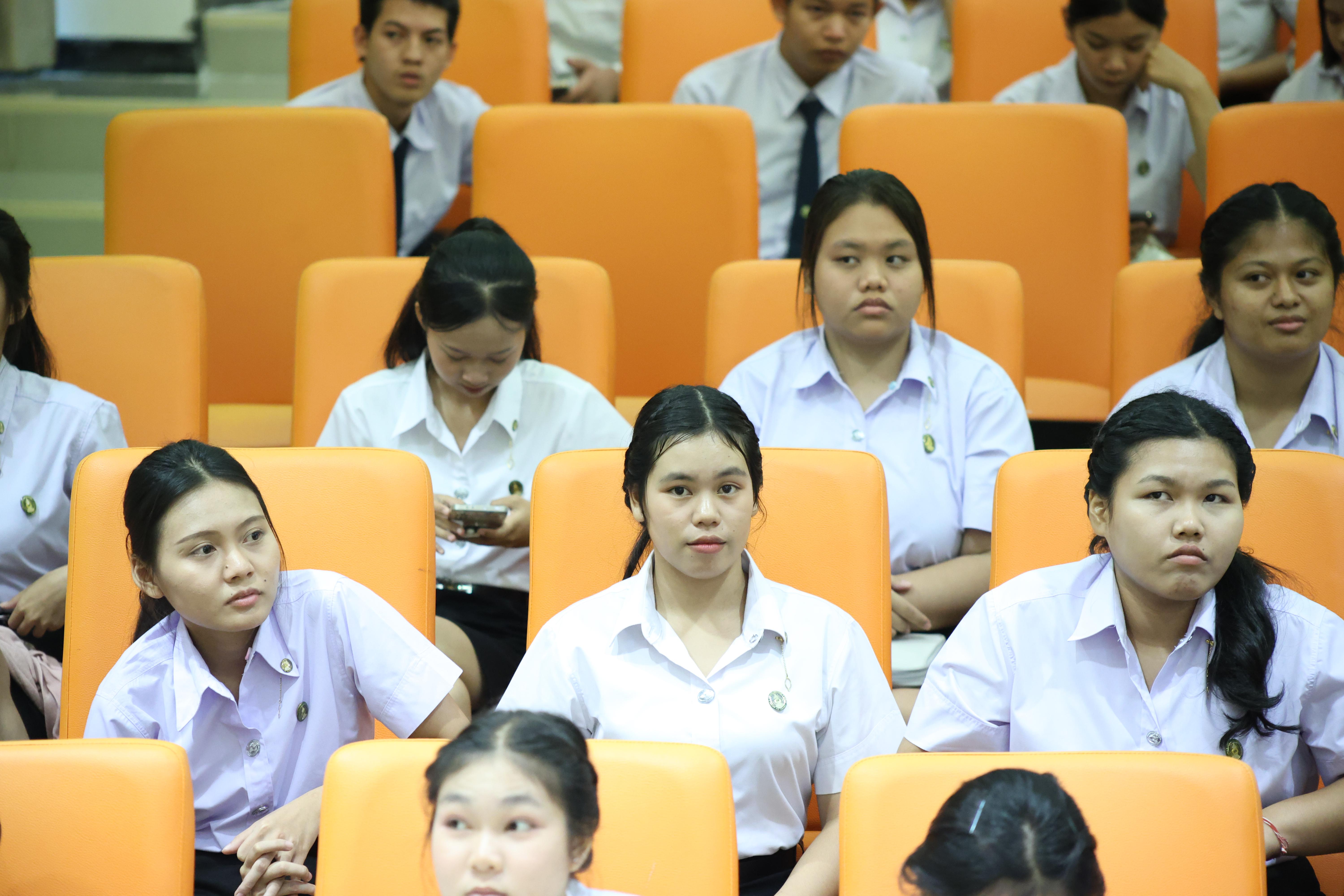 144. โครงการเตรียมความพร้อมนักศึกษาใหม่โปรแกรมวิชาภาษาไทย ประจำปีการศึกษา2569