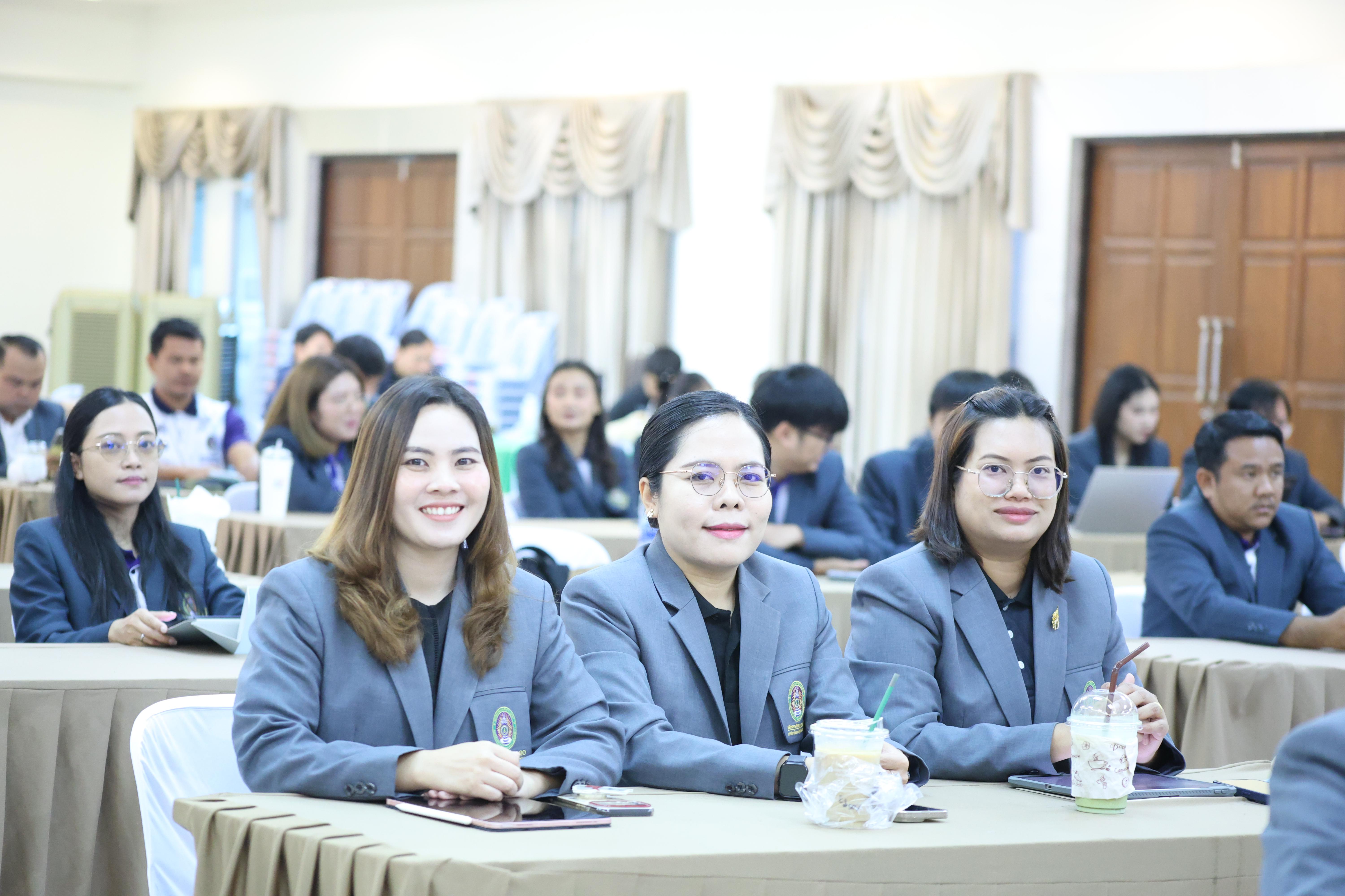 124. กิจกรรมอบรมเชิงปฏิบัติการการเตรียมความพร้อมก่อนฝึกประสบการณ์วิชาชีพฯ ประจำปีารศึกษา2569