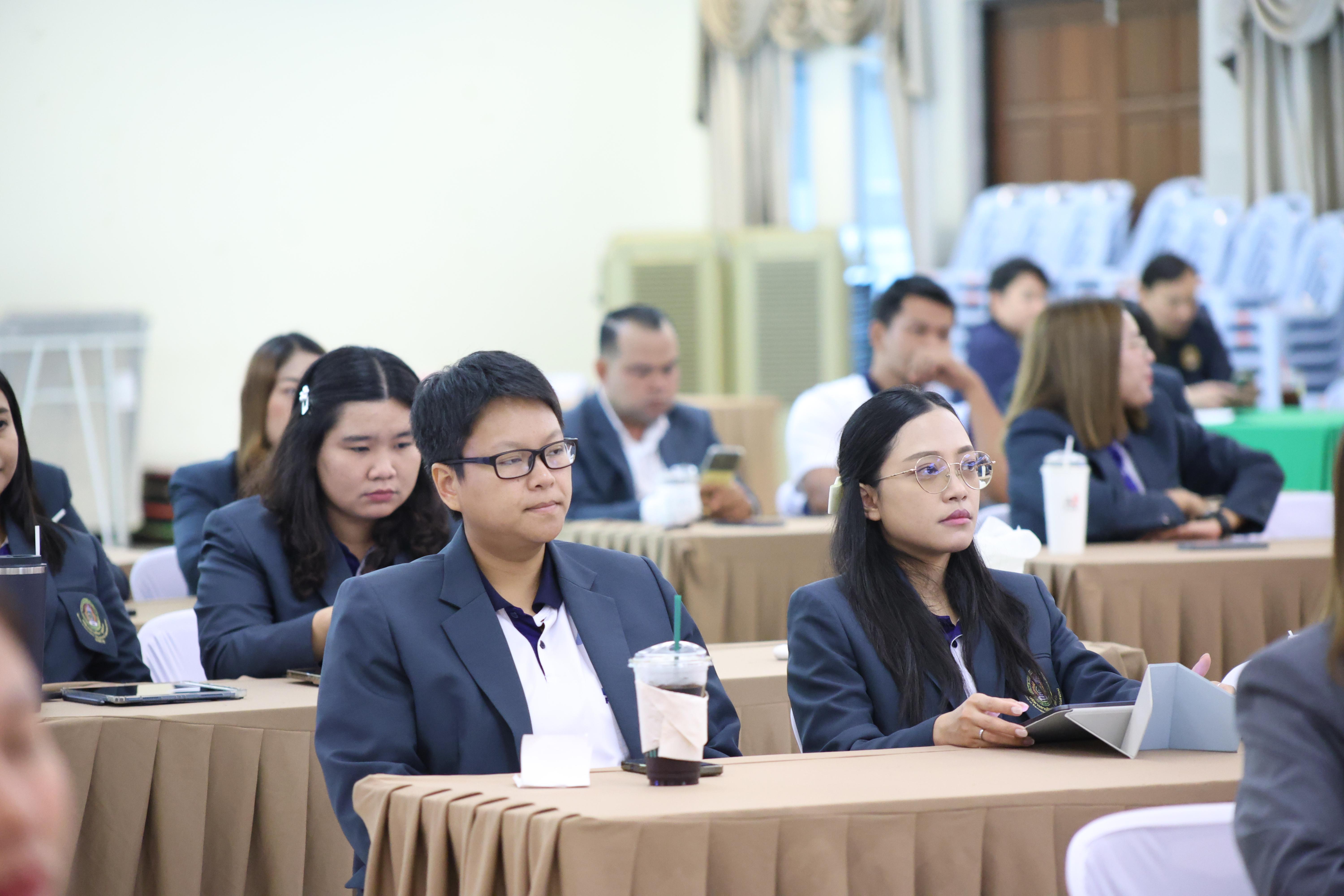 133. กิจกรรมอบรมเชิงปฏิบัติการการเตรียมความพร้อมก่อนฝึกประสบการณ์วิชาชีพฯ ประจำปีารศึกษา2569