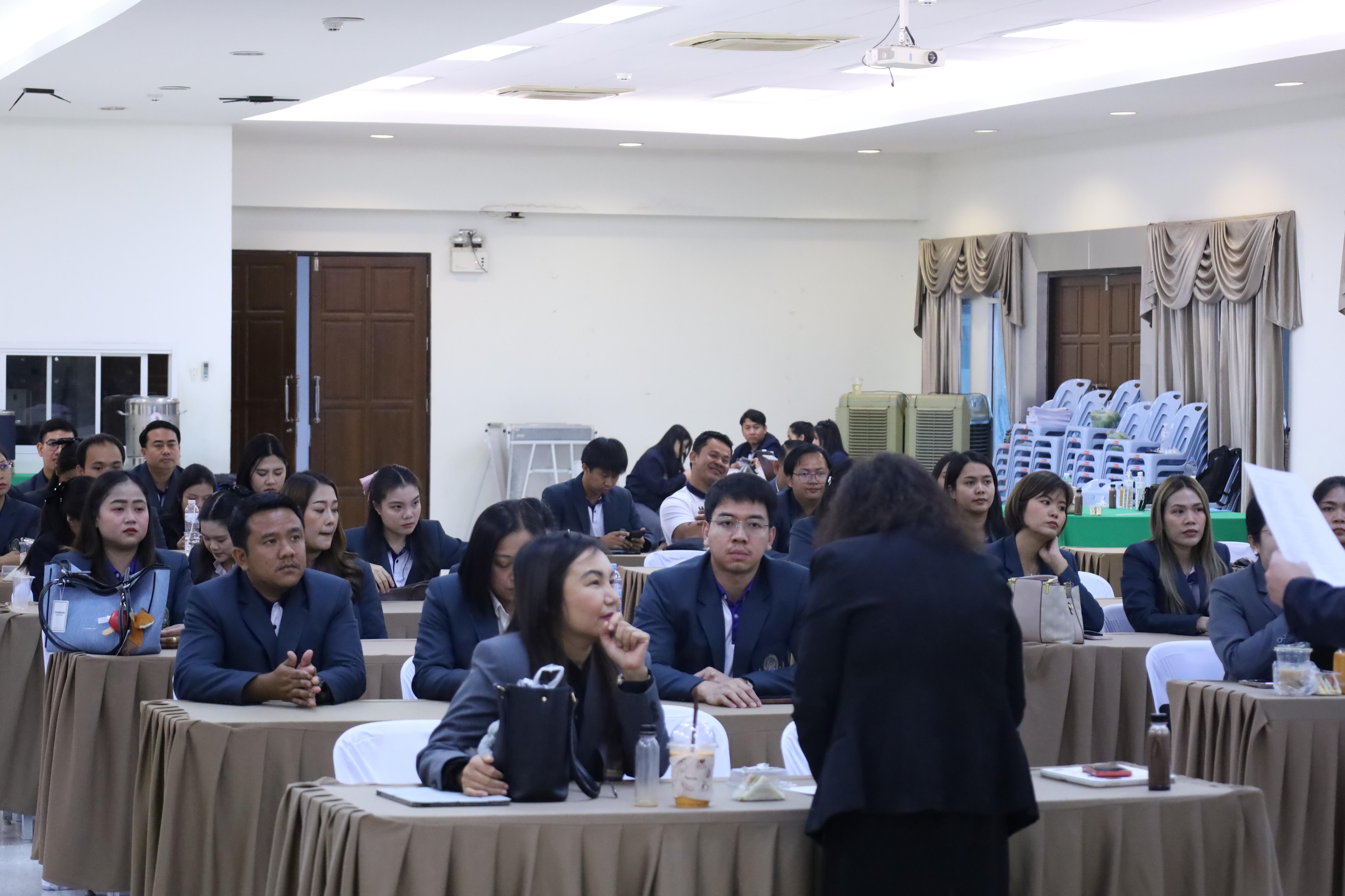 193. กิจกรรมอบรมเชิงปฏิบัติการการเตรียมความพร้อมก่อนฝึกประสบการณ์วิชาชีพฯ ประจำปีารศึกษา2569