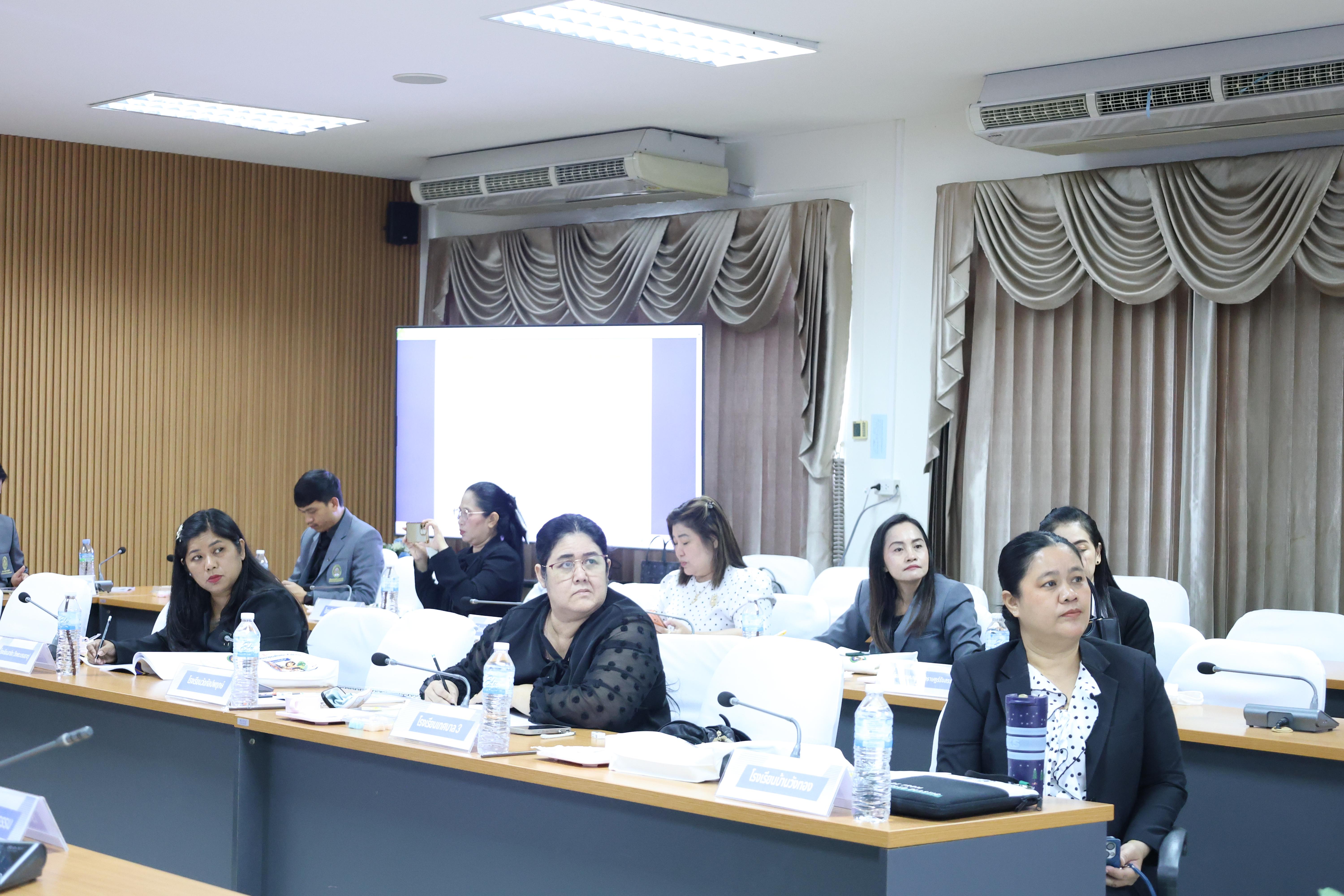 3. โครงการอบรมเชิงปฏิบัติการผู้บริหารสถานศึกษา PTRU Model