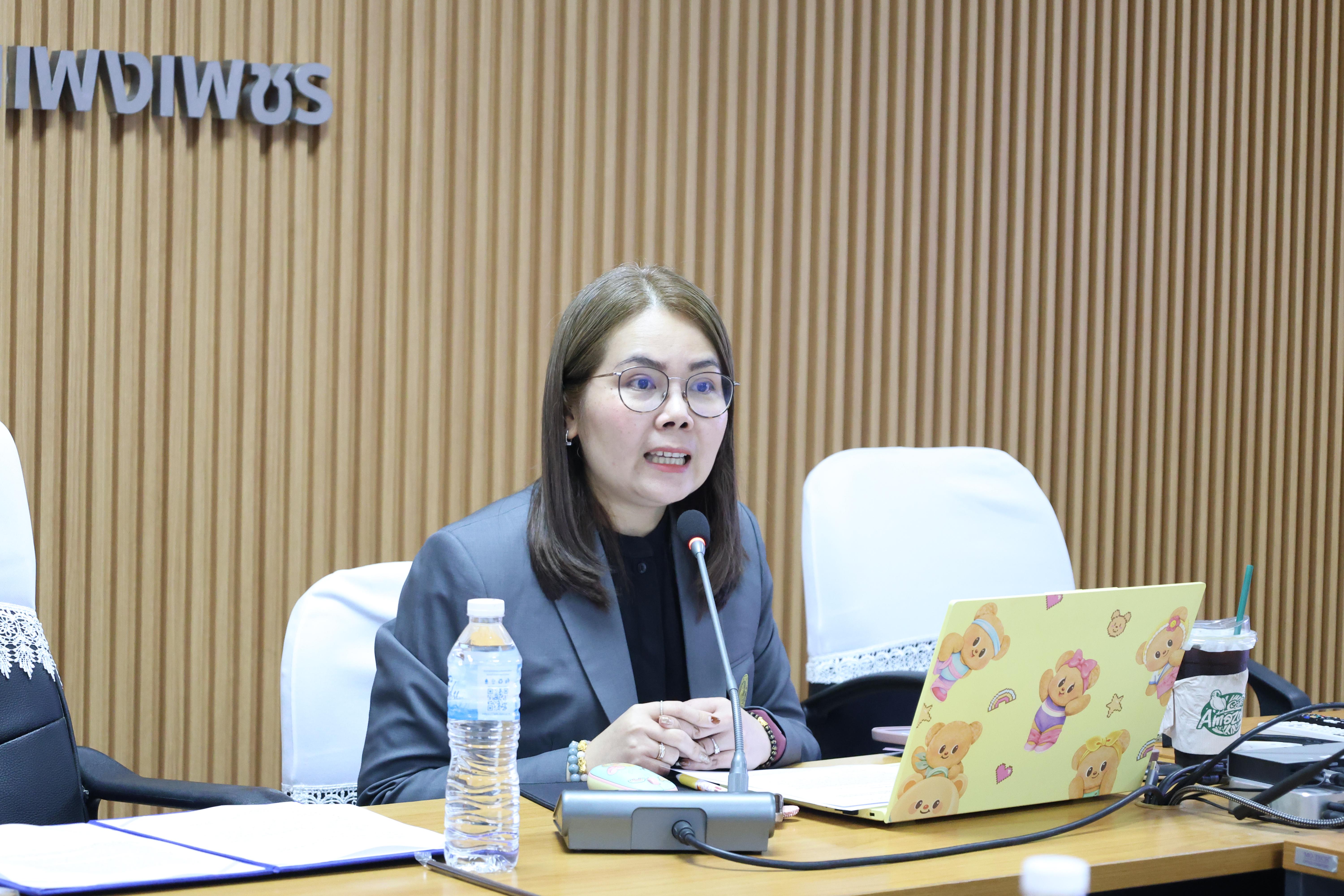 25. โครงการอบรมเชิงปฏิบัติการผู้บริหารสถานศึกษา PTRU Model