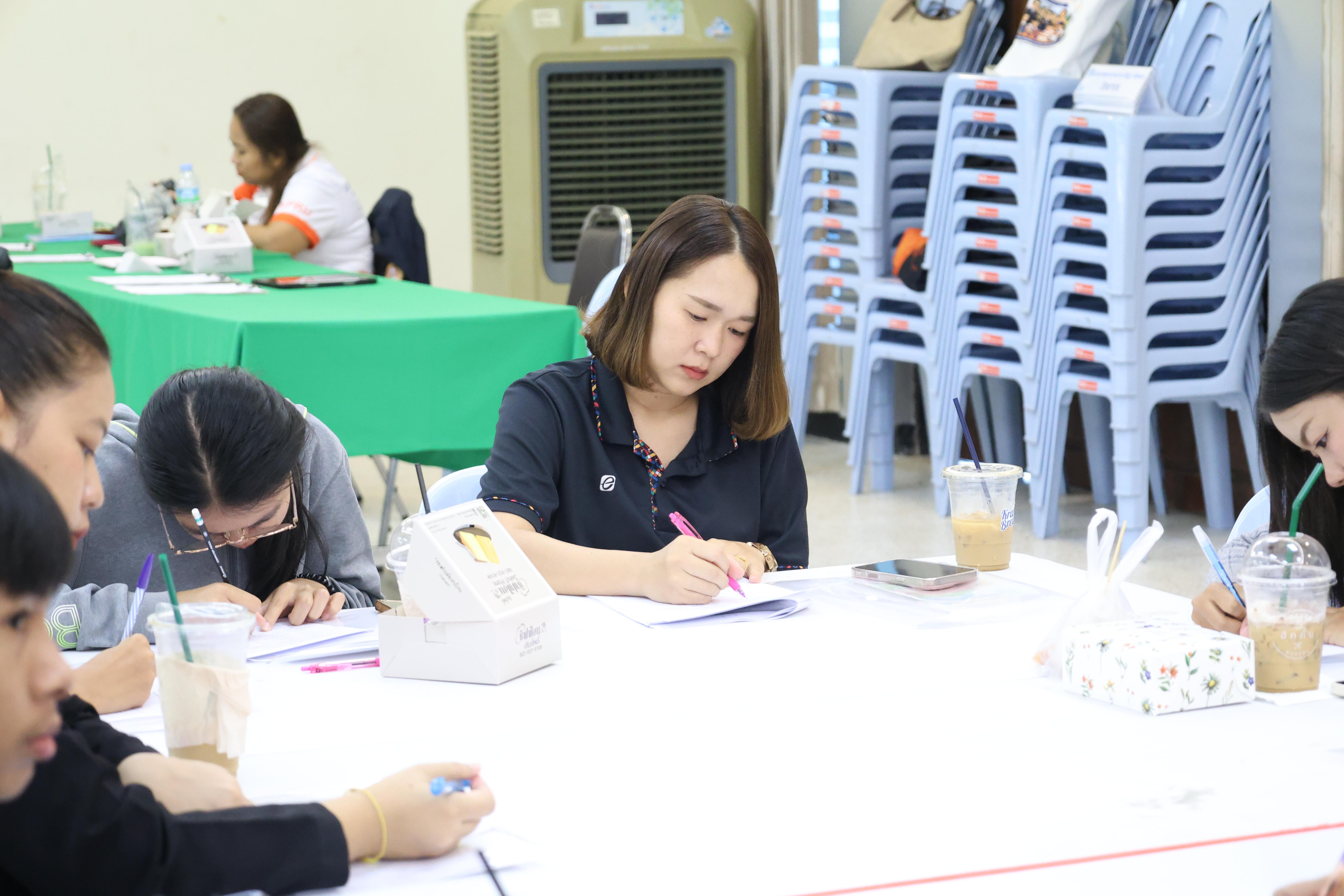 2. โครงการอบรมสัมมนาขับเคลื่อนนักเรียนให้มีความฉลาดรู้ (PISA)