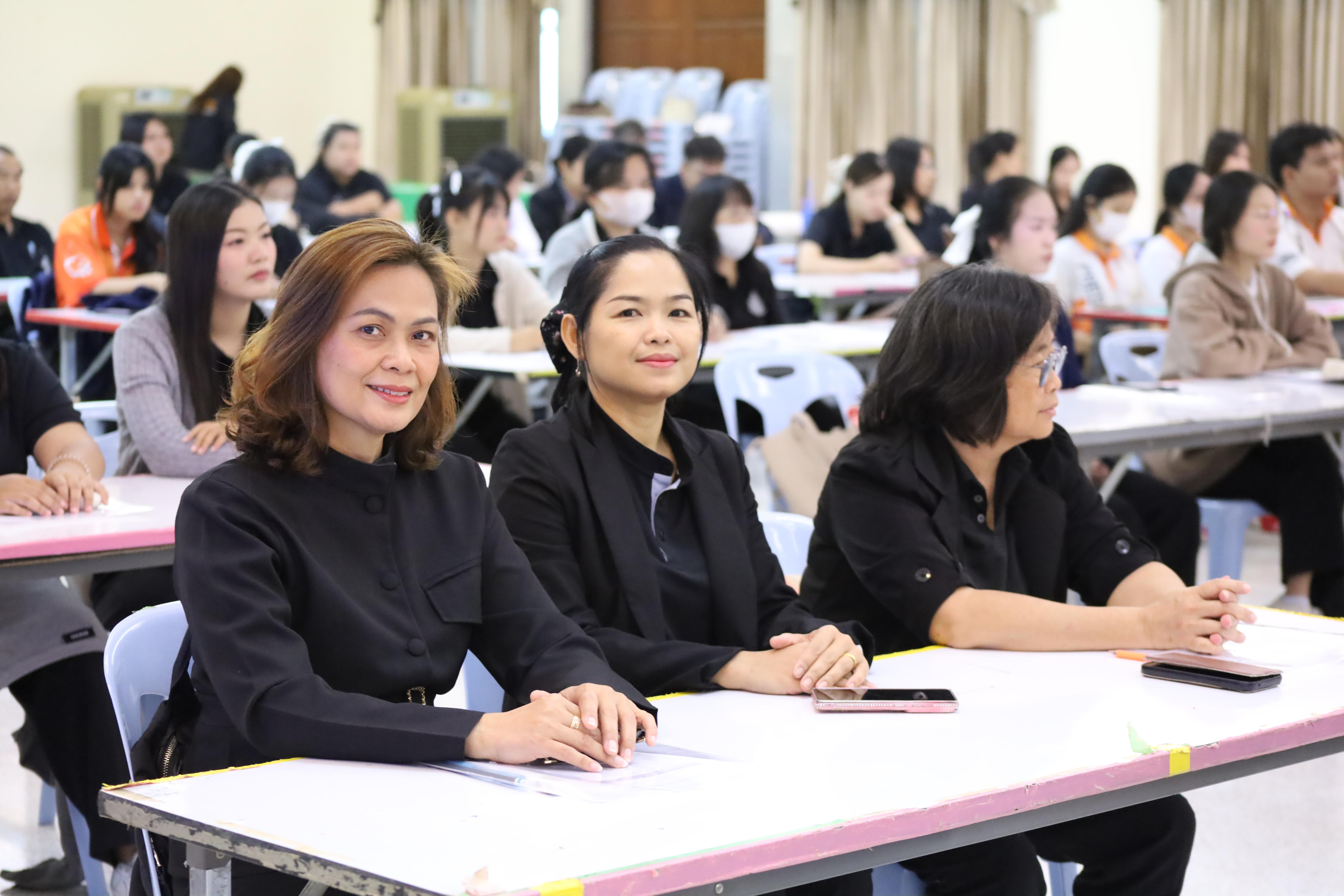 111. โครงการอบรมสัมมนาขับเคลื่อนนักเรียนให้มีความฉลาดรู้ (PISA)