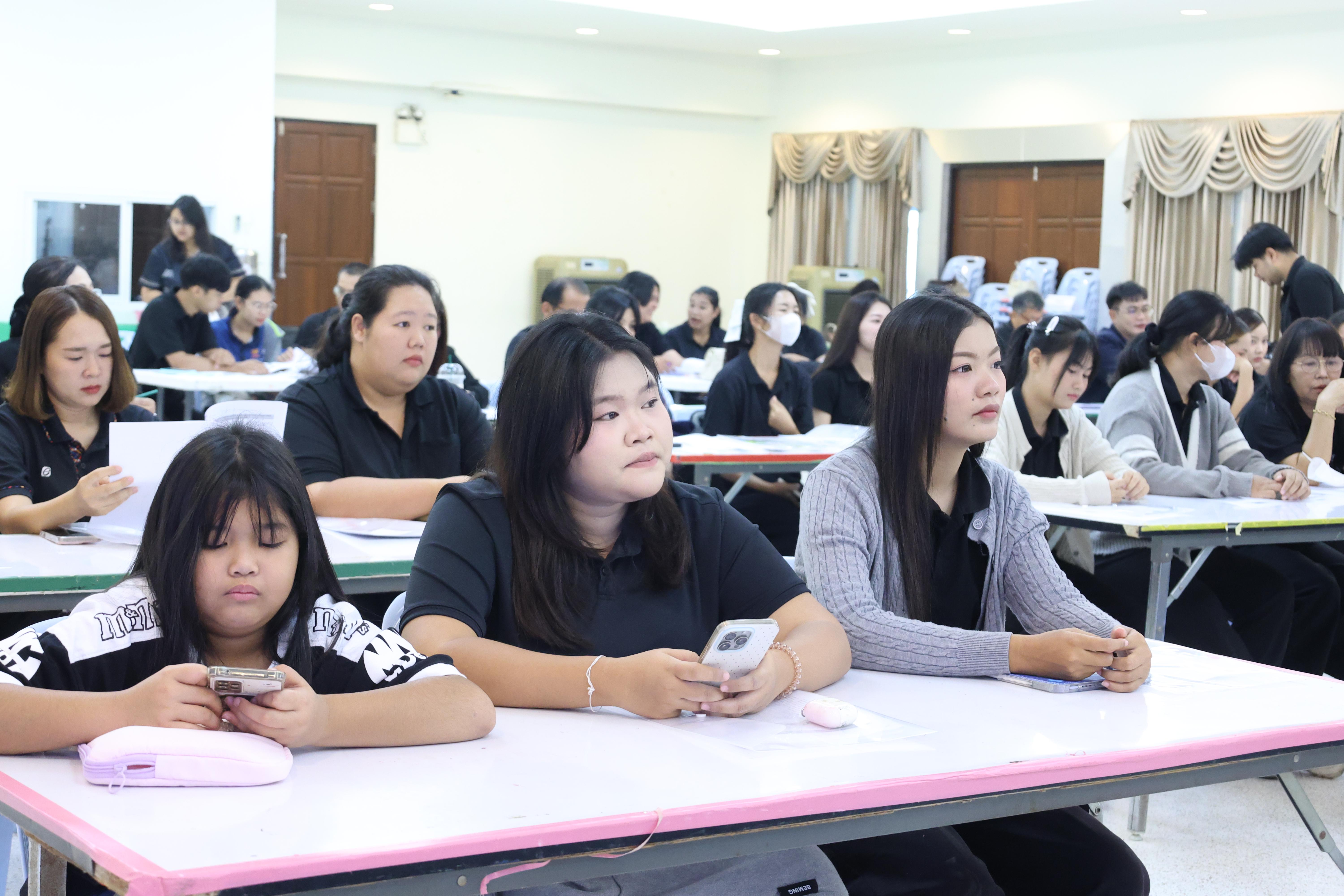 335. โครงการอบรมสัมมนาขับเคลื่อนนักเรียนให้มีความฉลาดรู้ (PISA)