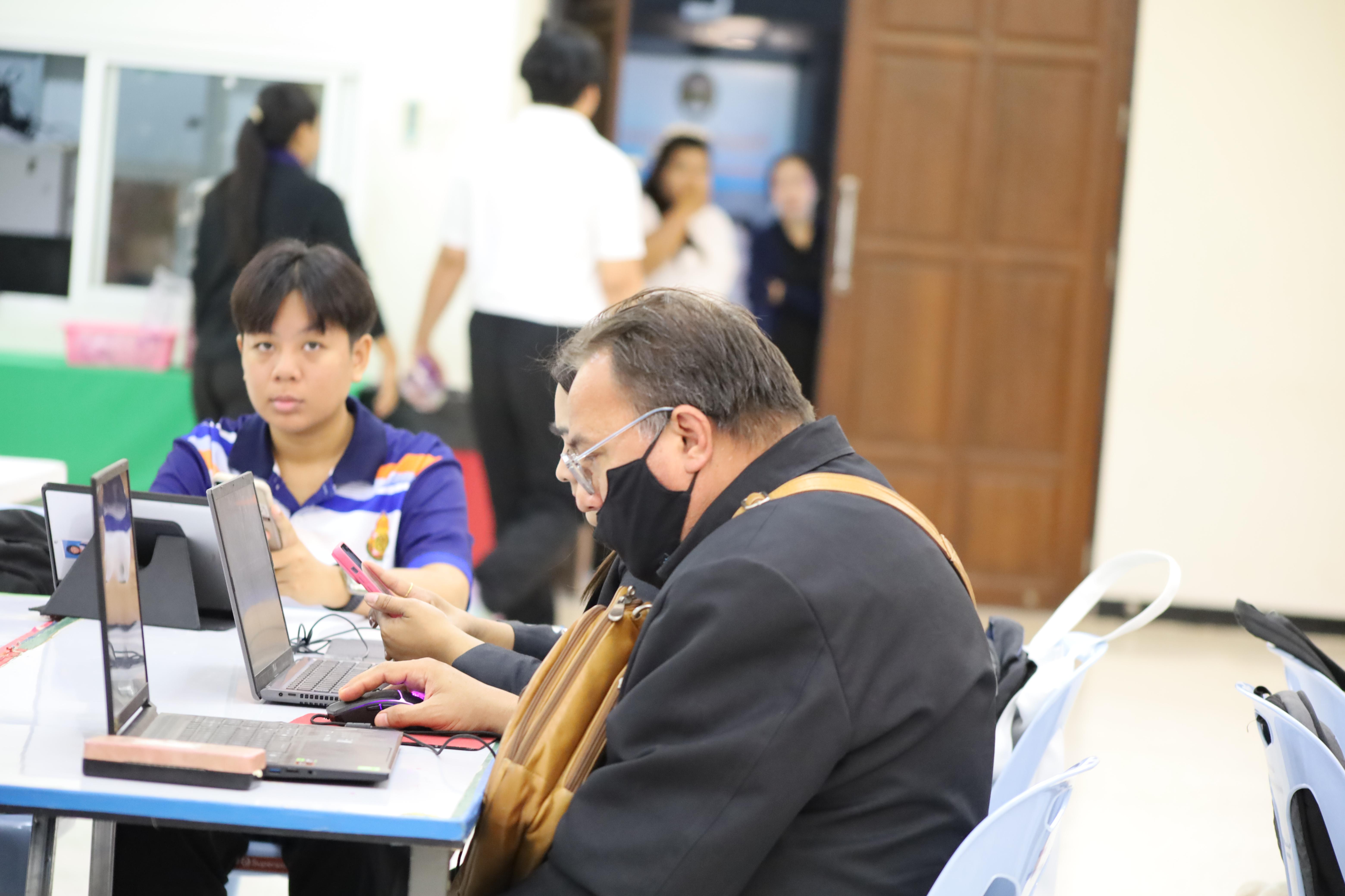 11. คณะครุศาสตร์ มหาวิทยาลัยราชภัฏกำแพงเพชร จัดโครงการอบรมสัมมนาเป็นหมู่คณะการพัฒนาครูให้ขับเคลื่อนนักเรียนให้มีความฉลาดรู้ (PISA)