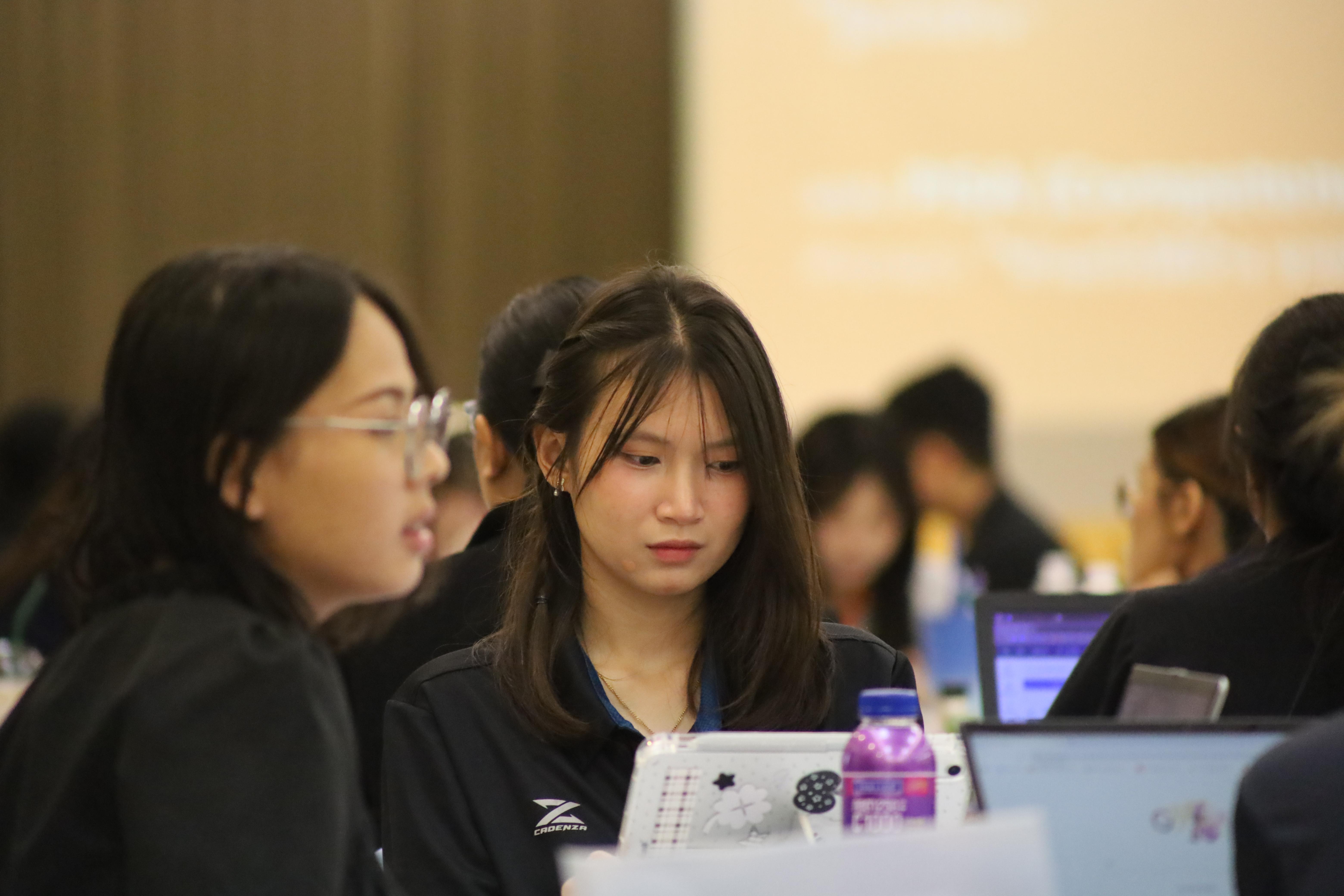 34. คณะครุศาสตร์ มหาวิทยาลัยราชภัฏกำแพงเพชร จัดโครงการอบรมสัมมนาเป็นหมู่คณะการพัฒนาครูให้ขับเคลื่อนนักเรียนให้มีความฉลาดรู้ (PISA)