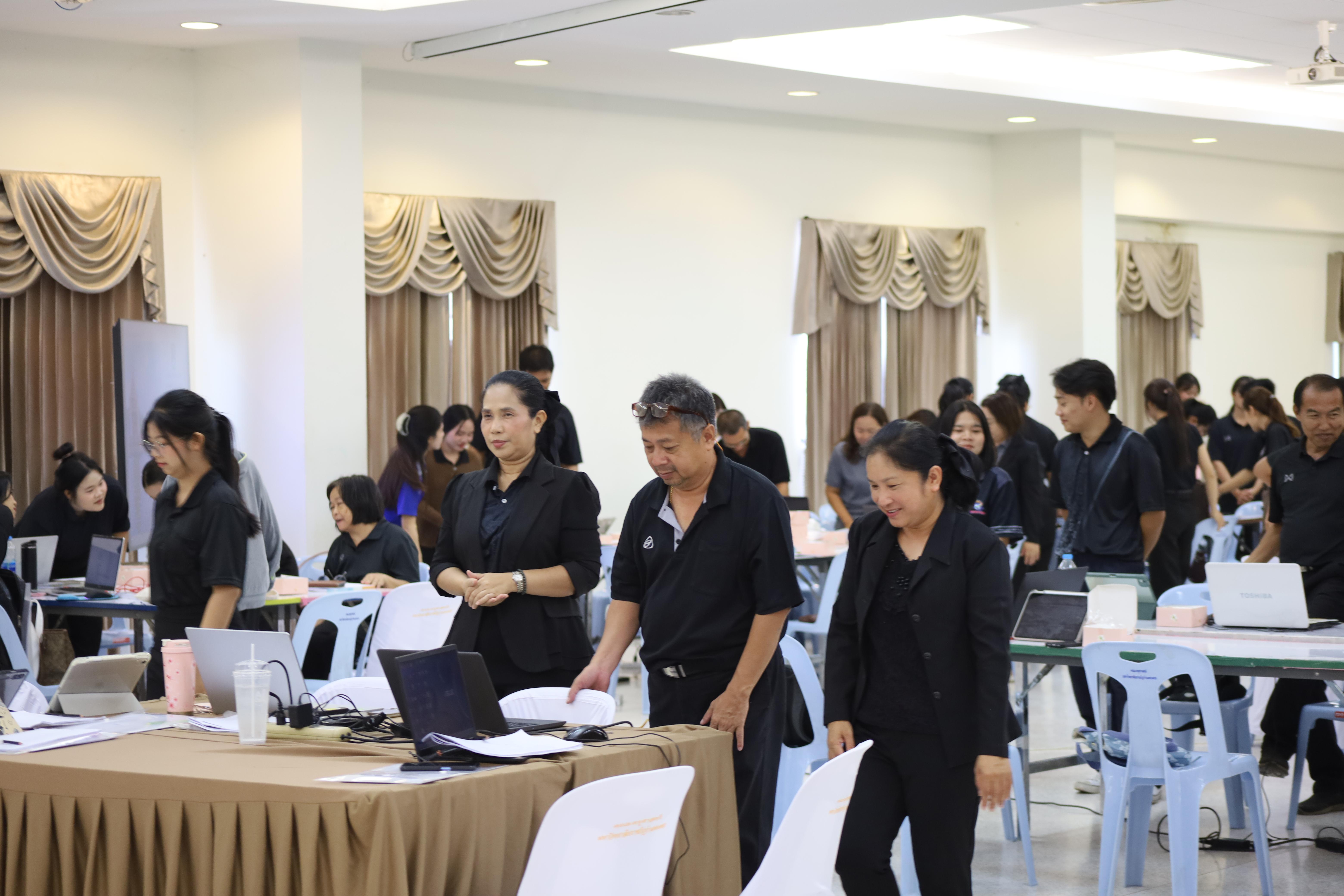 69. คณะครุศาสตร์ มหาวิทยาลัยราชภัฏกำแพงเพชร จัดโครงการอบรมสัมมนาเป็นหมู่คณะการพัฒนาครูให้ขับเคลื่อนนักเรียนให้มีความฉลาดรู้ (PISA)